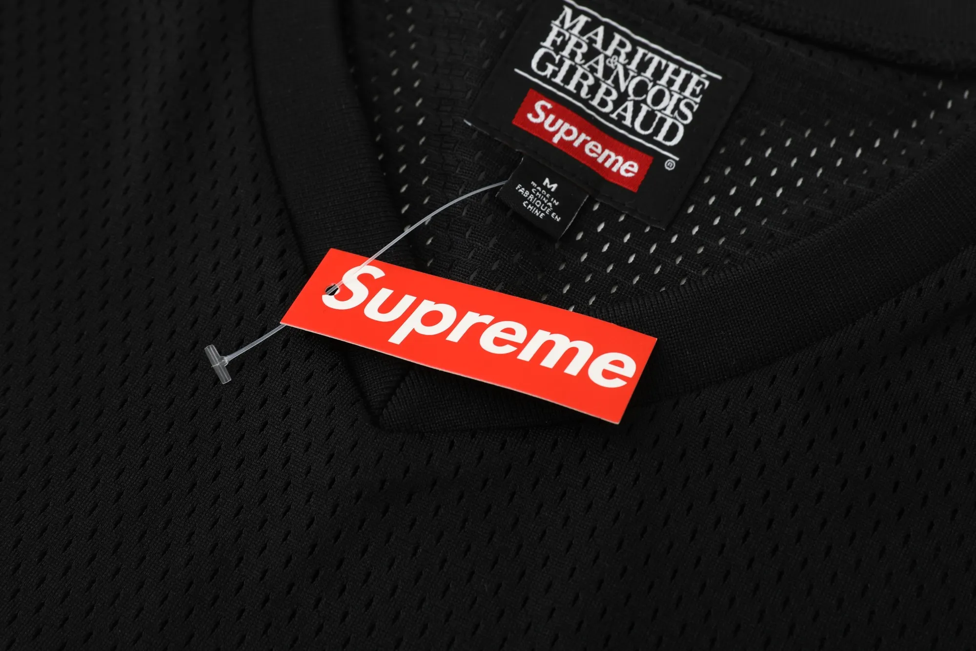 S634💰p230 Supreme Marithé François Girbaud co-branded loose mesh American ice hockey jersey with logo embroidered on the chest. Same style for men and women. 250g mesh fabric. Customized accessories. Complete. Color: black. White. Loose fit. Size: S M L 57 M 73 122 55 58 L 75 126 57 59 XL 77 130 59 60