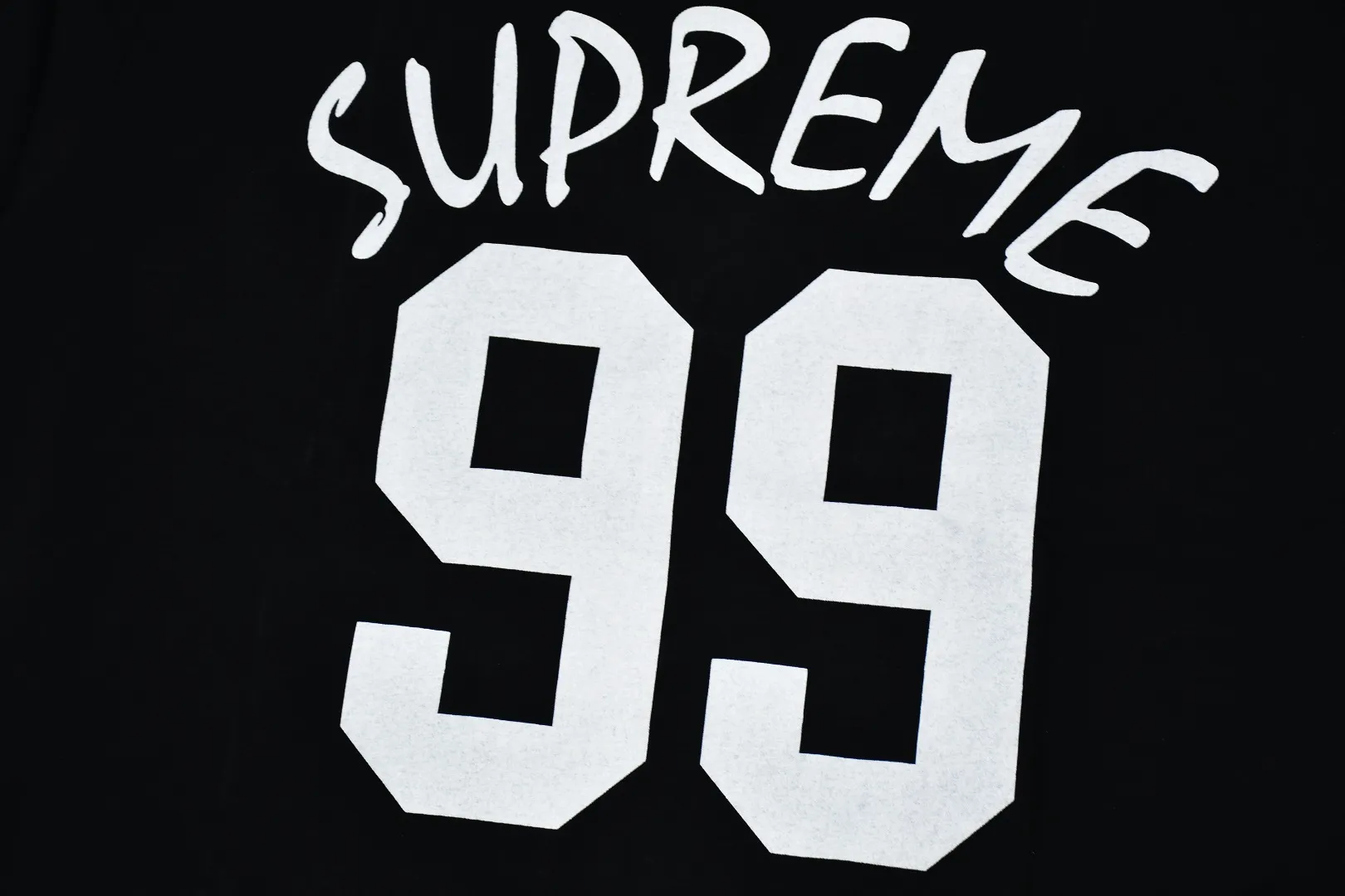 S562💰p230 top version Supreme 24ss 99 L/S FOOTBALL TOP 238 printed long sleeves ZP test custom-woven and dyed pure cotton 320g fabric Printing uses thermoset ink printing, also known as plastic ink, or self-adhesive ink. Its ingredients are: mainly composed of polyvinyl chloride (PVC) and phthalates. PVC and phthalates, color fixing agents, stabilizers, and thickeners are mixed to form thermoset ink. It is not the digital direct printing advertised on the market. The printing texture of thermoset ink is something that cannot be achieved by digital direct printing. Customized ZP co-branding Main label/wash label/hangtag/packaging bag (equipped with extra-large thickened handbag) There is a high probability of passing the inspection version. If you put the original packaging picture together, there is a high chance that it will pass. Size: S-XL