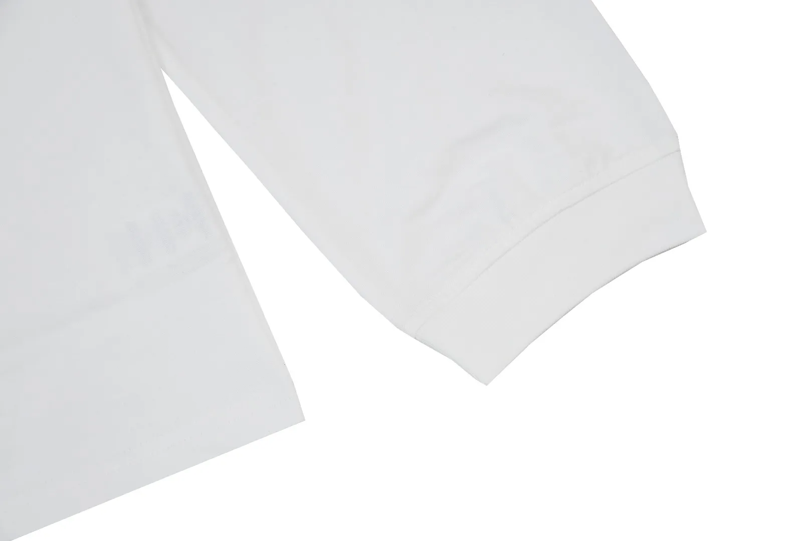 🅿️166 S277 Supreme 23fw COLLAR LOGO L/S TOP Embroidery Long-sleeved T-shirt ZP test Custom weaving and dyeing Pure cotton 320g Fabric Embroidery is done by BEHRINGER BEKS-Y924 machine (one level higher than Tajima embroidery machine) Embroidery thickness, saturation and size are consistent with ZP Customized ZP co-branding Main label/wash water label/hangtag/packaging bag The version with a high probability of passing the test will pass the original packaging picture. Size: S-XL