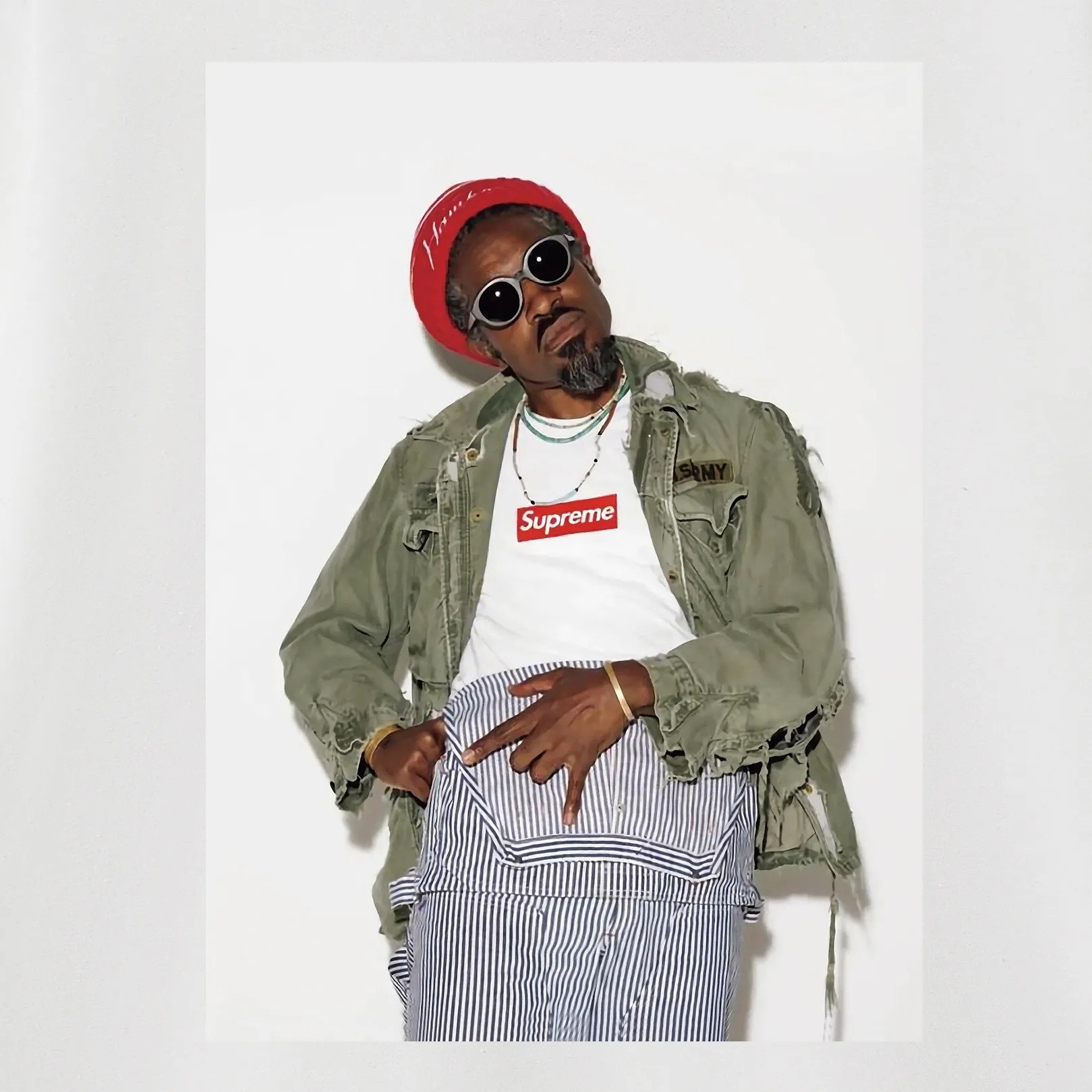 Style No. S1056 #terry p150💰 Velvet 160💰 Supreme FW22 Week1 André 3000 Tee André Benjamin photo character pattern print round neck sweatshirt Made of 400 grams of large terry (drop shoulder large version) fabric, soft texture and no pilling Imported environmentally friendly printing glue The pattern is bright and three-dimensional Quality 💥 Same style for men and women The upper body is trendy Color: black white gray Size: S M L XL XXL