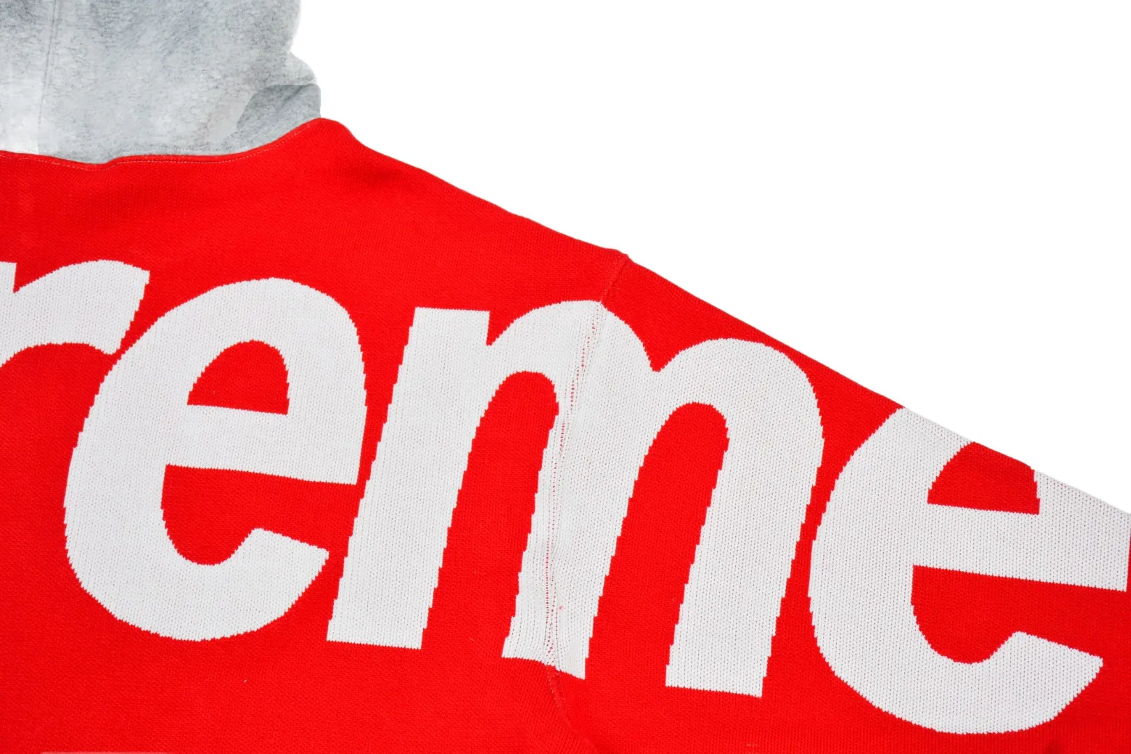 S528💰p390 Top version Supreme BIG LOGO JACQUARD HOODED SWEATSHIRT Hooded sweatshirt with big LOGO on the back. For those of us who focus on top Sup products, this sweatshirt is naturally available at our fingertips. ZP testing, custom weaving and dyeing, pure cotton 450G fleece main fabric, multiple stitching and tailoring design on the back, jacquard processing on the back, customized ZP co-branding, main label/wash water label/tag/packaging bag (Equipped with extra-large thickened handbag) There is a probability of passing the inspection version. If you put the original packaging picture together, there is a high probability of passing the test. Size: S-XL