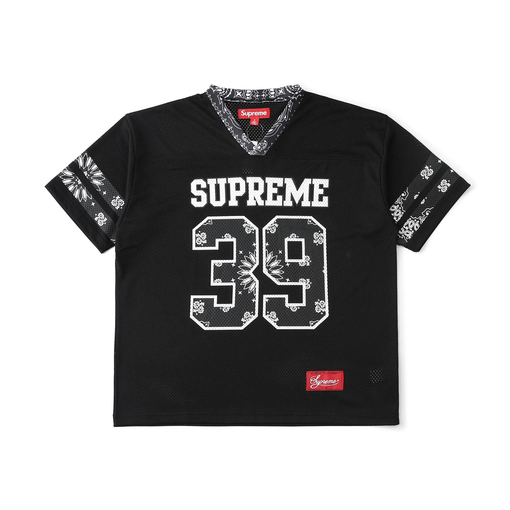 🅿️210 S296 Supreme SS25 WEEK14 Bandana Football Jersey logo Cashew flower element printed mesh American trendy football jersey, same style for men and women. Customized 250g mesh fabric. Imported glue printing. Multiple debugging. The color is correct. The pigment will not be printed into the mesh. The quality details are consistent with YB. The accessories are complete. A must-have for fashionistas. Color: black white (175 145 try on M) Size: S M L XL Bust Length Shoulder Width Sleeve Length S: 120 72 59 23 M: 124 74 60 24 L: 128 76 61 25 XL: 132 78 62 25.5