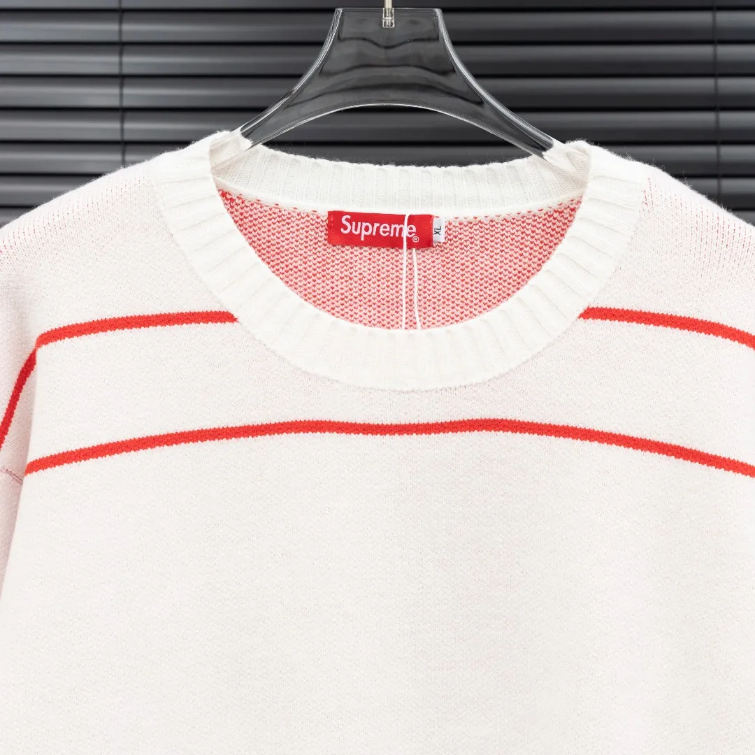 P300 Style: SUPREME unicorn arm knitted long-sleeved sweater Size: S-XXL Fabric: Wool blend Accessories: Full set of customized original accessories No gender distinction, same style for men and women
