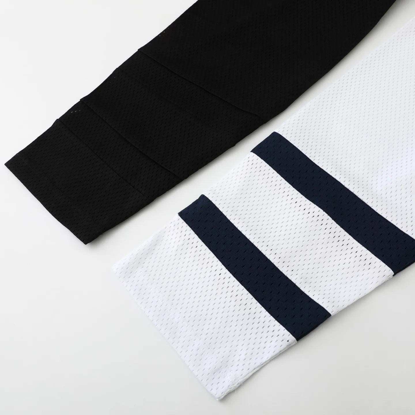 🅿️240 S297 Supreme Marithé François Girbaud co-branded loose mesh American ice hockey jersey with logo embroidered on the chest. Same style for men and women. 250g mesh fabric. Customized accessories. Complete color. Black. White. Loose fit. Size: S M L 53 57 M 73 122 55 58 L 75 126 57 59 XL 77 130 59 60