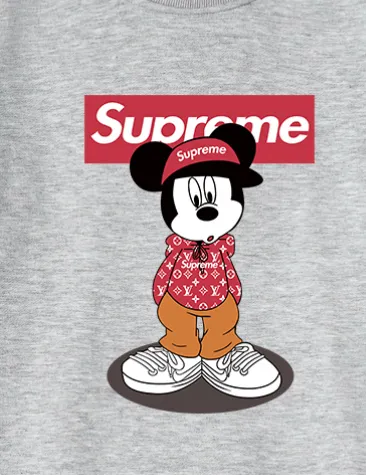 Style No. S1235 #terry p150💰 Plush 160💰 Supreme 2025 new Disney Mickey Mouse co-branded round-neck sweatshirt Made of 400 grams of large terry (drop shoulder large version) fabric, soft texture and no pilling Imported environmentally friendly printing glue The pattern is bright and three-dimensional Quality 💥 Unisex style The upper body is trendy Color: black white gray Size: S M L XL XXL