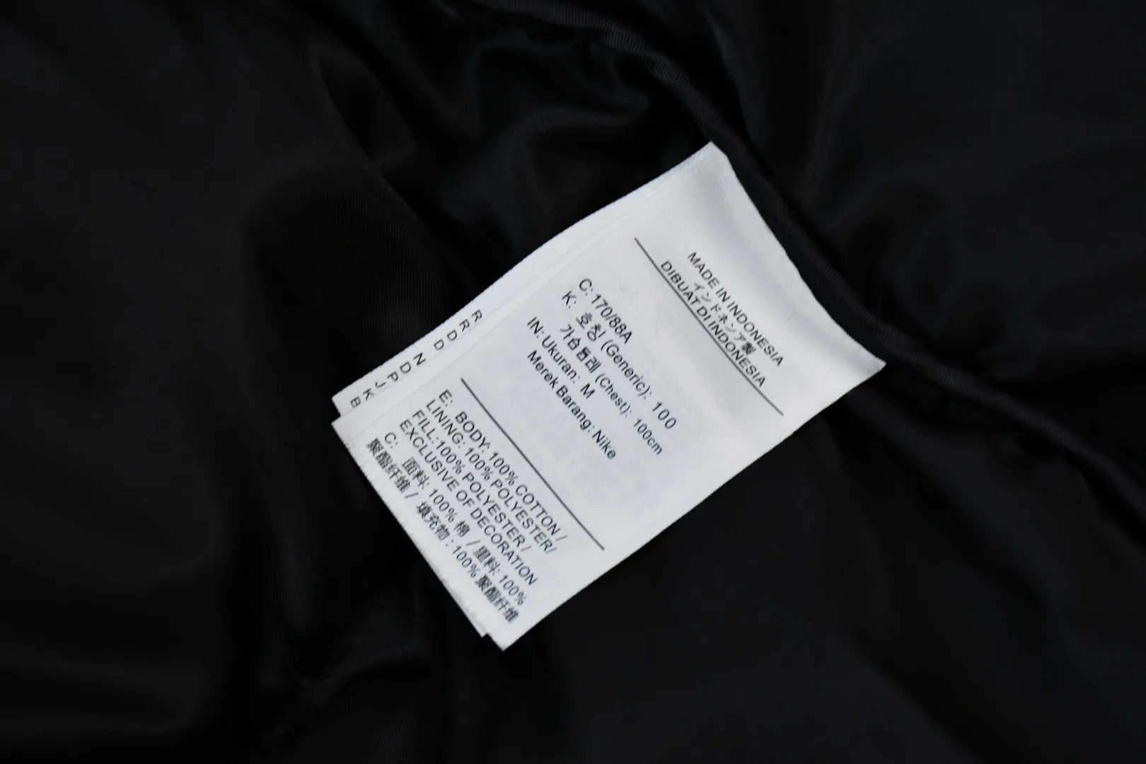 🅿️616 S317 top version Supreme Denim PUFFER VEST Nike co-branded denim vest. The original version has the same denim fabric texture. Windproof. The upper body is full of texture. The hardware accessories are No. 5 + No. 3 YKK zippers, which are consistent with the original version. Color: black blue Size: S~XL
