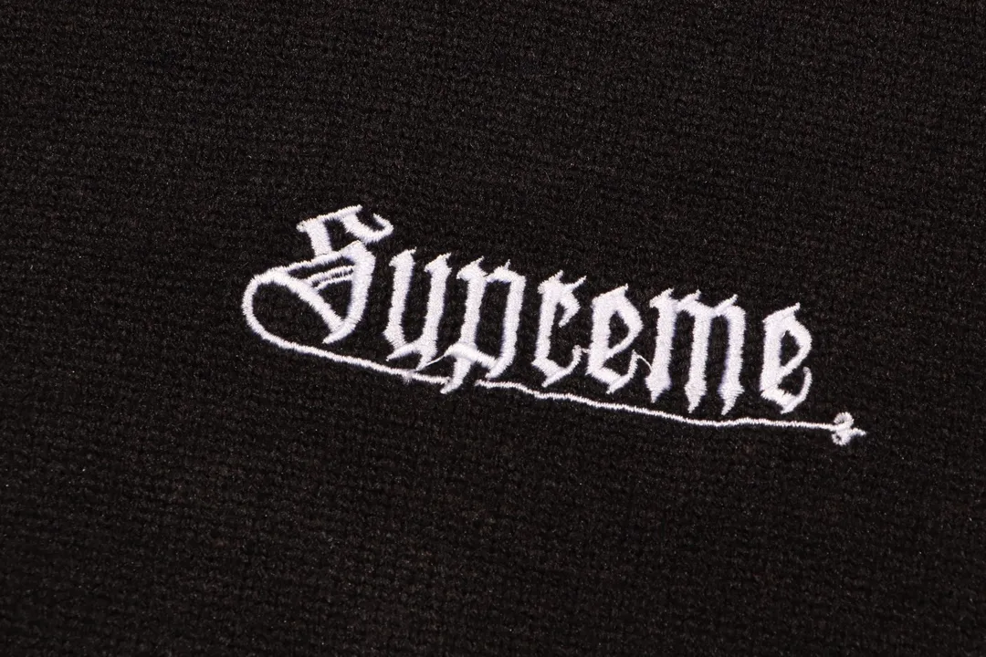 P300 Supreme new embroidered letter logo round neck wool knitted sweater Color: White Black Blue Pink Size: S M L XL XXL