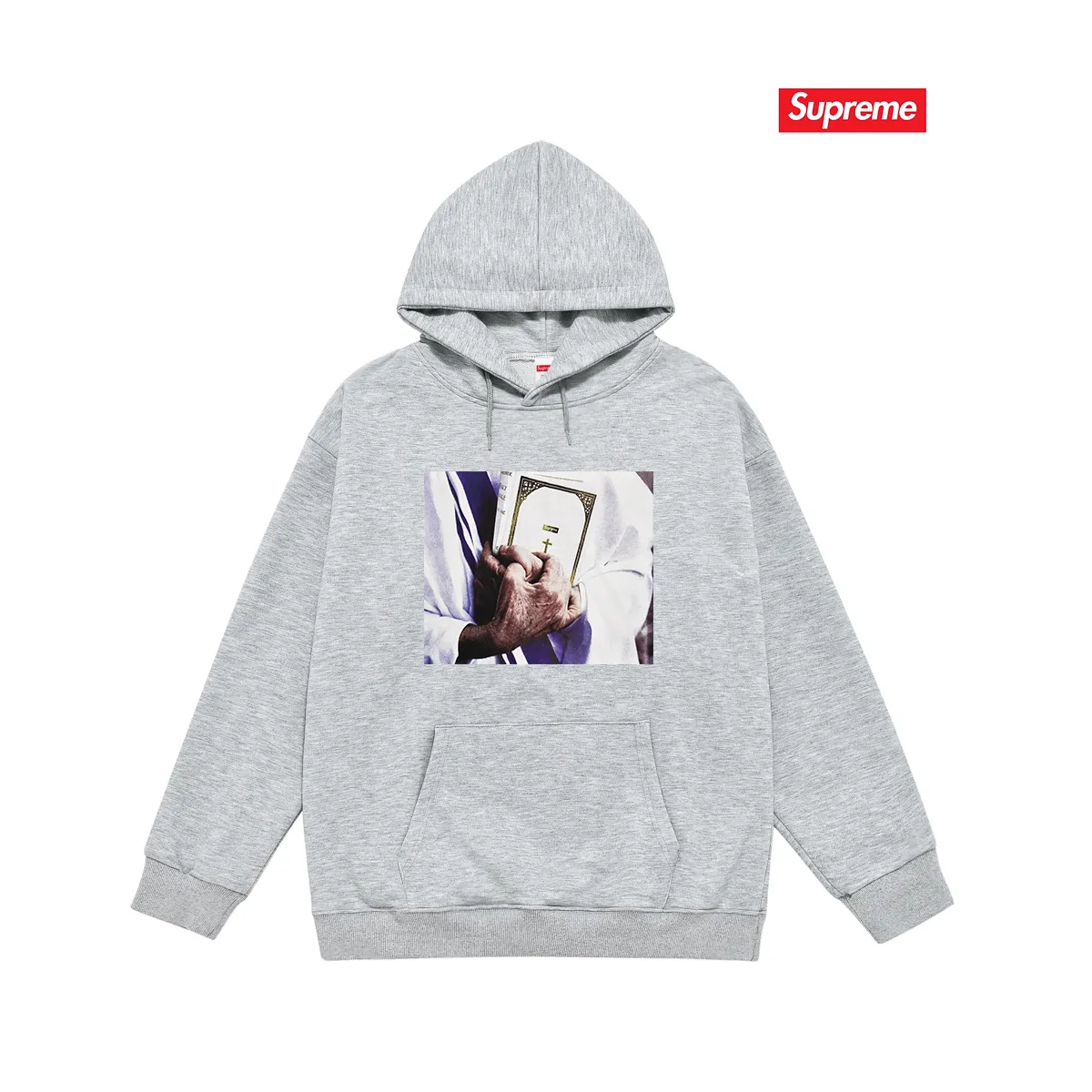 Style No. S2031 #terry P160💰 Velvet P170💰 Supreme FW19 Week 7 Bible Tee printed hooded sweatshirt Made of 400g large terry 430g silver fox velvet (drop shoulder large version) fabric, soft texture and no pilling Imported environmentally friendly printing glue The pattern is bright and three-dimensional Quality 💥Same style for men and women The upper body is trendy Color: black white gray Size: S M L XL XXL
