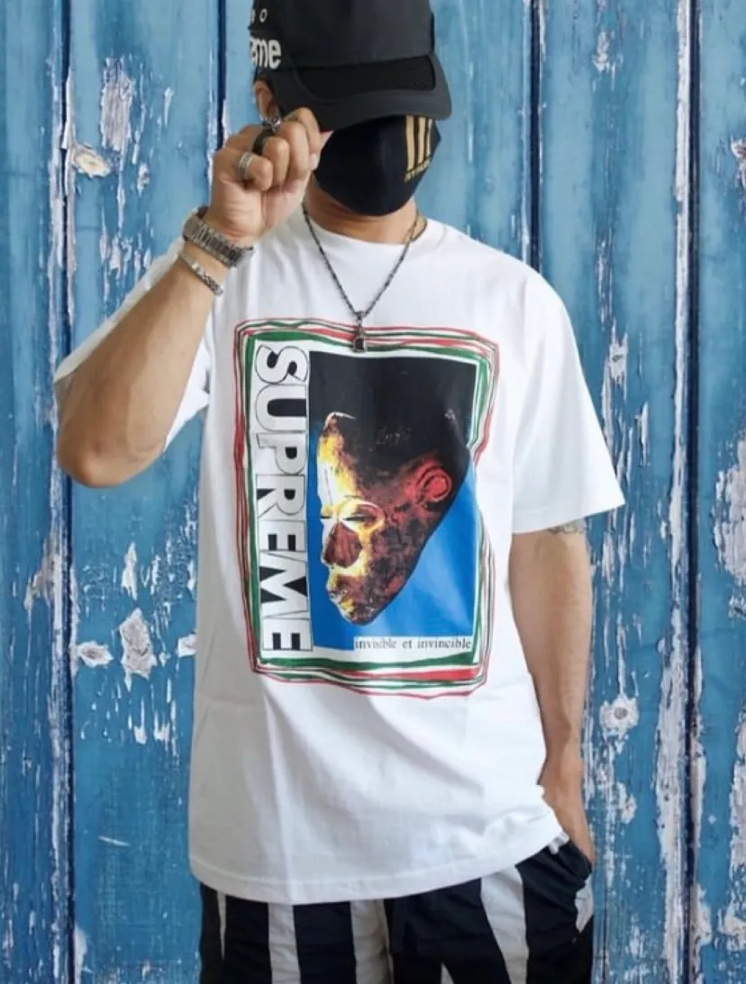 #S96 p110💰 Supreme SS22 Week 19 Mask Tee letter mask pattern printing, loose fit, using 260 grams of combed cotton double yarn, all three standards from fabrics to accessories, ZP, imported Matsui company slurry printing will never crack, the whole piece adopts three-needle five-thread process (neckline-shoulder seam-sleeve seam double line, looks more three-dimensional and textured) consistent with the original version, classic version Feel free to compare zp. The whole piece adopts three-needle five-thread craftsmanship (neckline-shoulder seam-sleeve seam double thread, which looks more three-dimensional and textured) and the same craftsmanship as the original original, classic version. Color: white, black, apricot, orange, light blue, dark green, size: S M L XL XXL