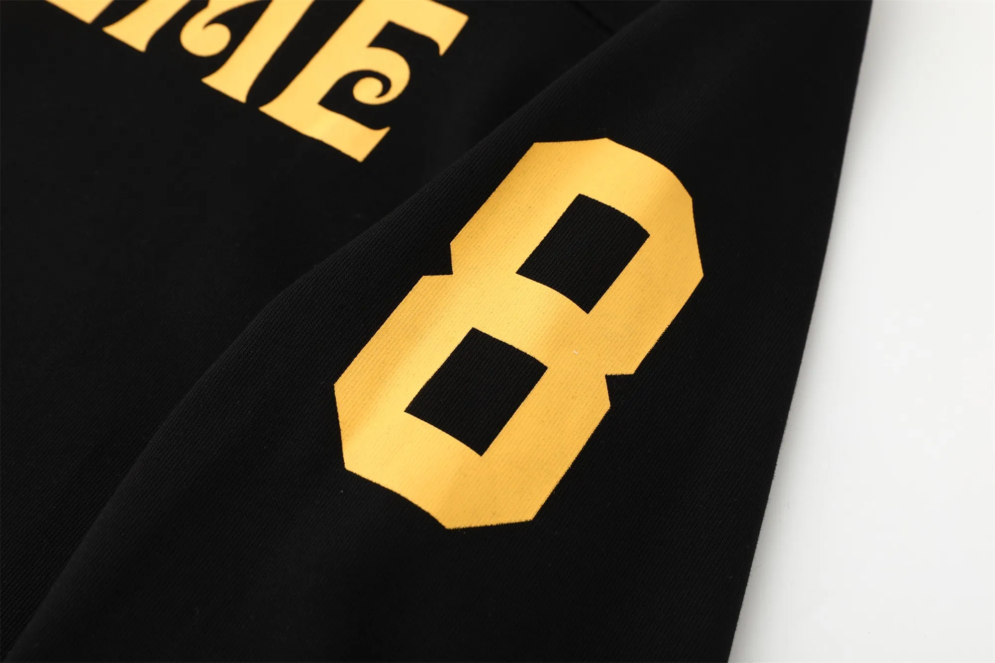 🅿️240 S292 SUPREME SS25 AFFILIATED L/S FOOTBALL TOP American size 8 Sanskrit font long-sleeved T-shirt Original quality, consistent details, knitted fabric, non-cotton fabric, good feel Color: black white Size: S M L XL (172 120 wear S) S Bust 55 Length 66 Shoulder width 47 Sleeve length 57 M Chest 57 Dress length 68 Shoulder width 48 Sleeve length 58 L Chest 59 Dress length 70 Shoulder width 49 Sleeve length 59 XL Chest 62 Dress length 72 Shoulder width 50 Sleeve length 60