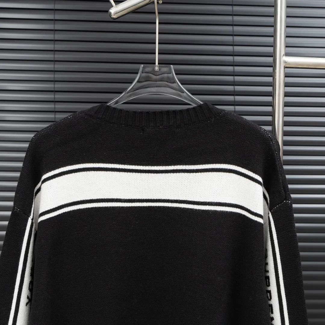 P300 Style: SUPREME unicorn arm knitted long-sleeved sweater Size: S-XXL Fabric: Wool blend Accessories: Full set of customized original accessories No gender distinction, same style for men and women