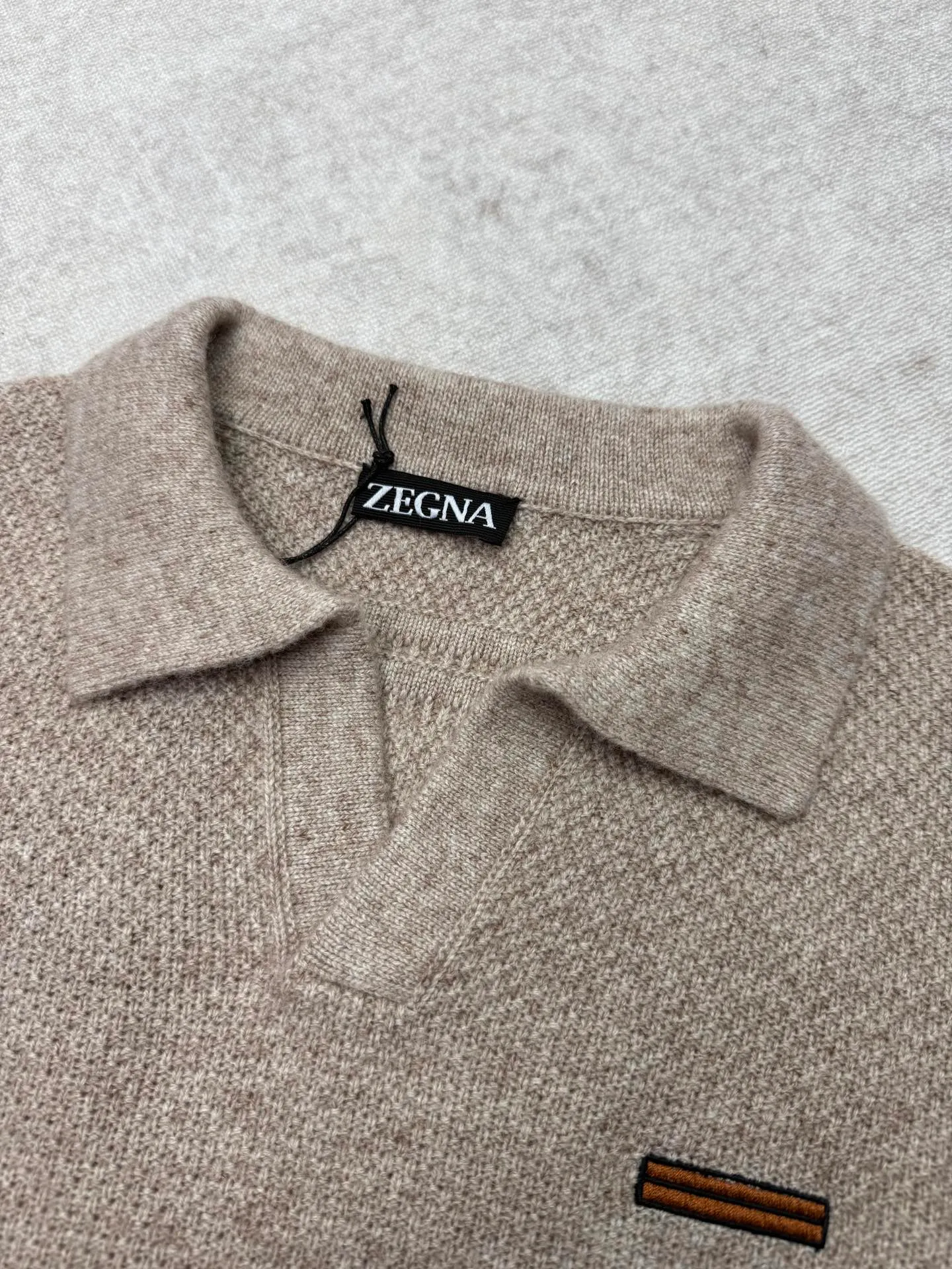🅿️600 Ermenegildo Zegna 25ss new solid color polo sweater with brown embroidery on the chest. High version code number: 48.50.52.54.56.