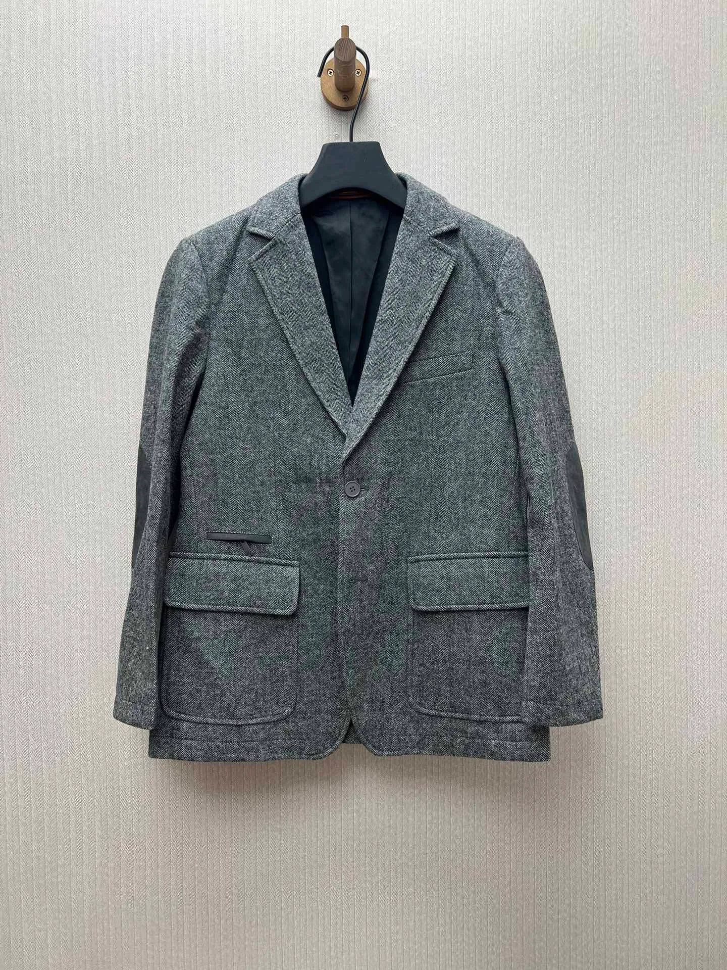 🅿️1140 Ermenegildo Zegna 25ss new autumn and winter men's small waist pocket design herringbone wool blend two-button business casual blazer Size: M.L.XL.XXL.XXXL.