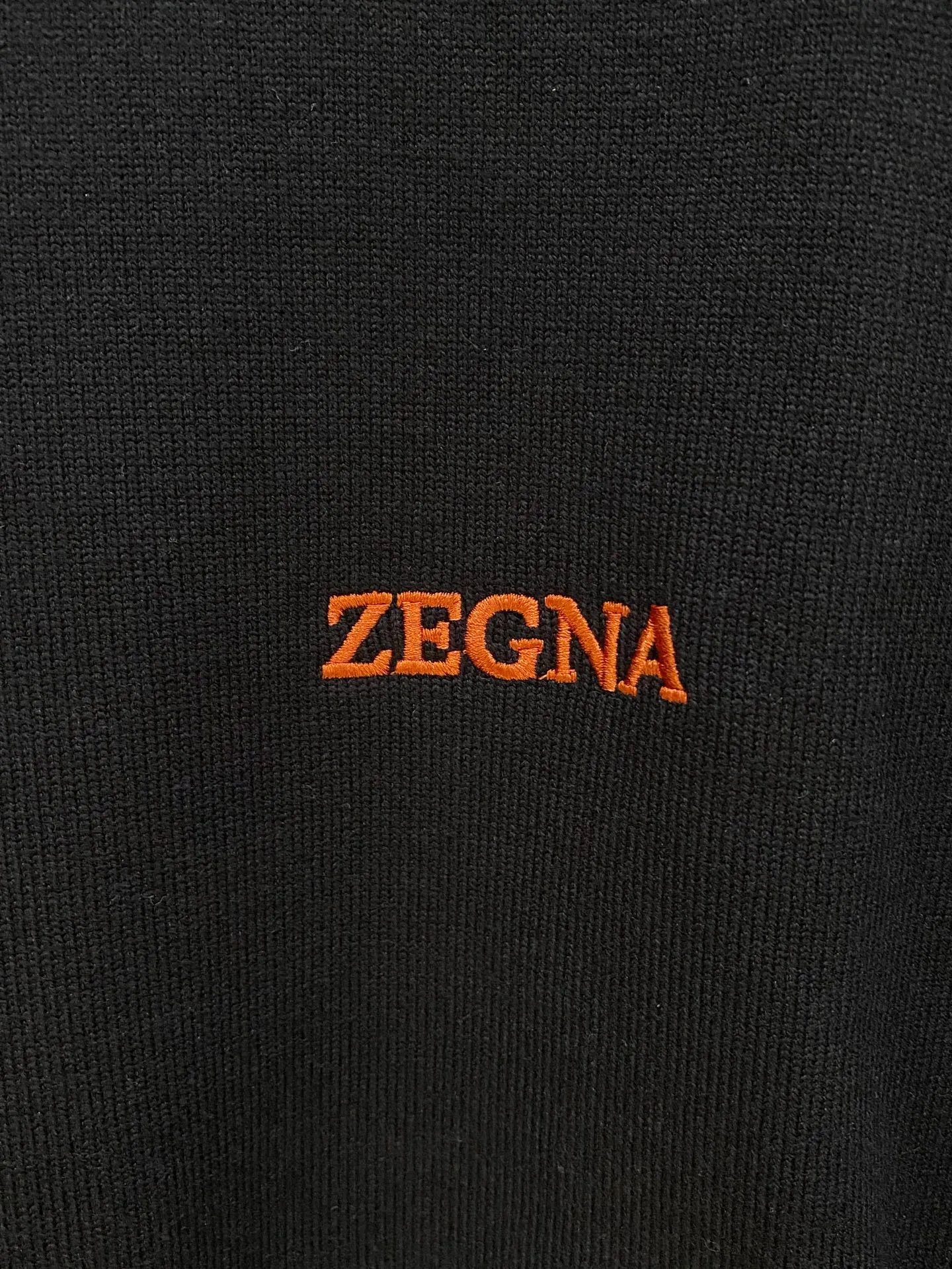 🅿️440 Ermenegildo Zegna 2025 new wool sweater for autumn and winter. High-quality wool blended fabric imported from Italy, high-density knitting, fashionable and versatile sweater, very handsome. The classic logo is more durable and resistant to deformation. The counter version can be easily held in various styles. The classic fashion model that is sought after every year has become popular all over the world! Size: M-3XL (please state your height and weight when placing an order)