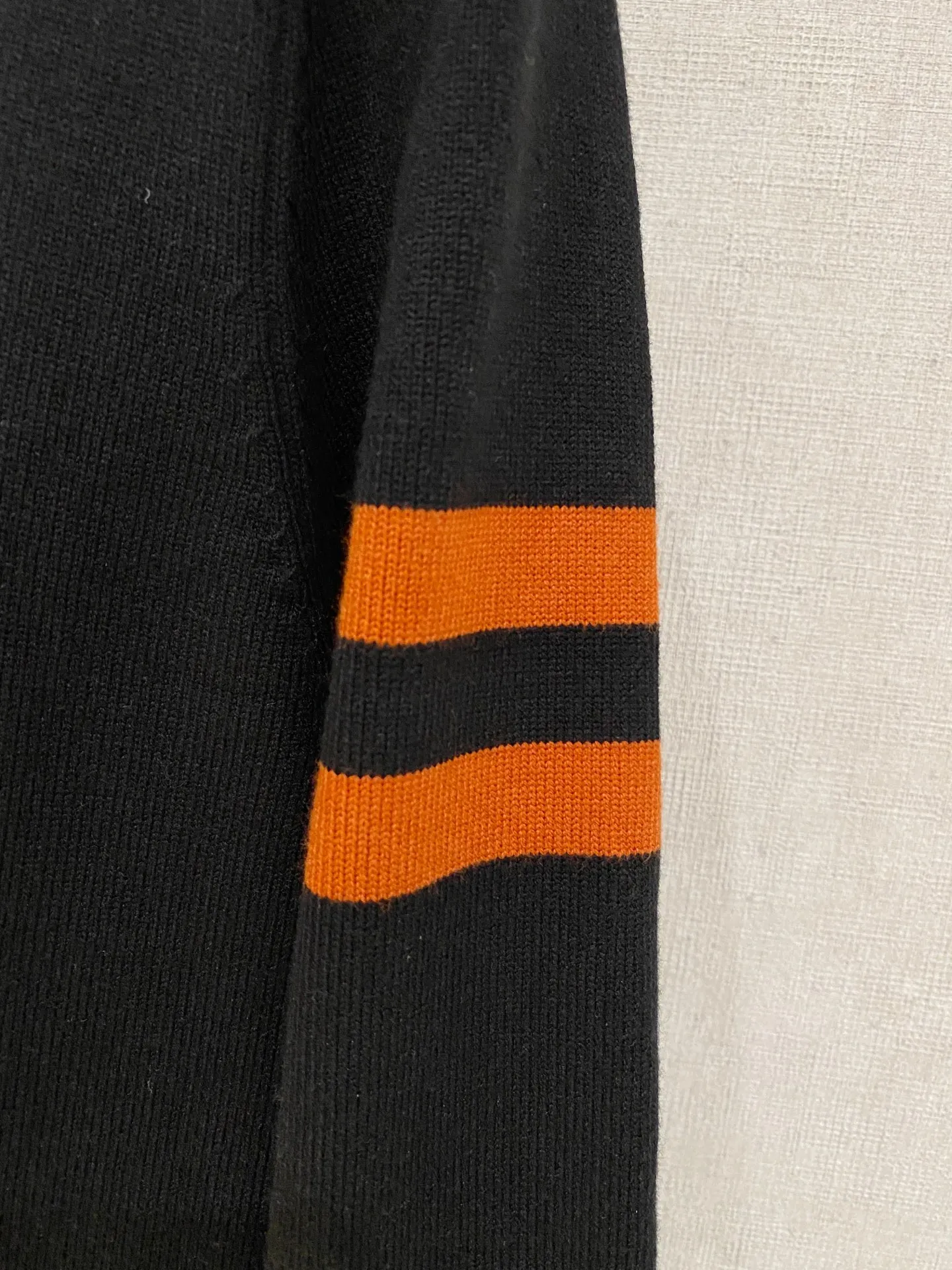 🅿️440 Ermenegildo Zegna 2025 new wool sweater for autumn and winter. High-quality wool blended fabric imported from Italy, high-density knitting, fashionable and versatile sweater, very handsome. The classic logo is more durable and resistant to deformation. The counter version can be easily held in various styles. The classic fashion model that is sought after every year has become popular all over the world! Size: M-3XL (please state your height and weight when placing an order)