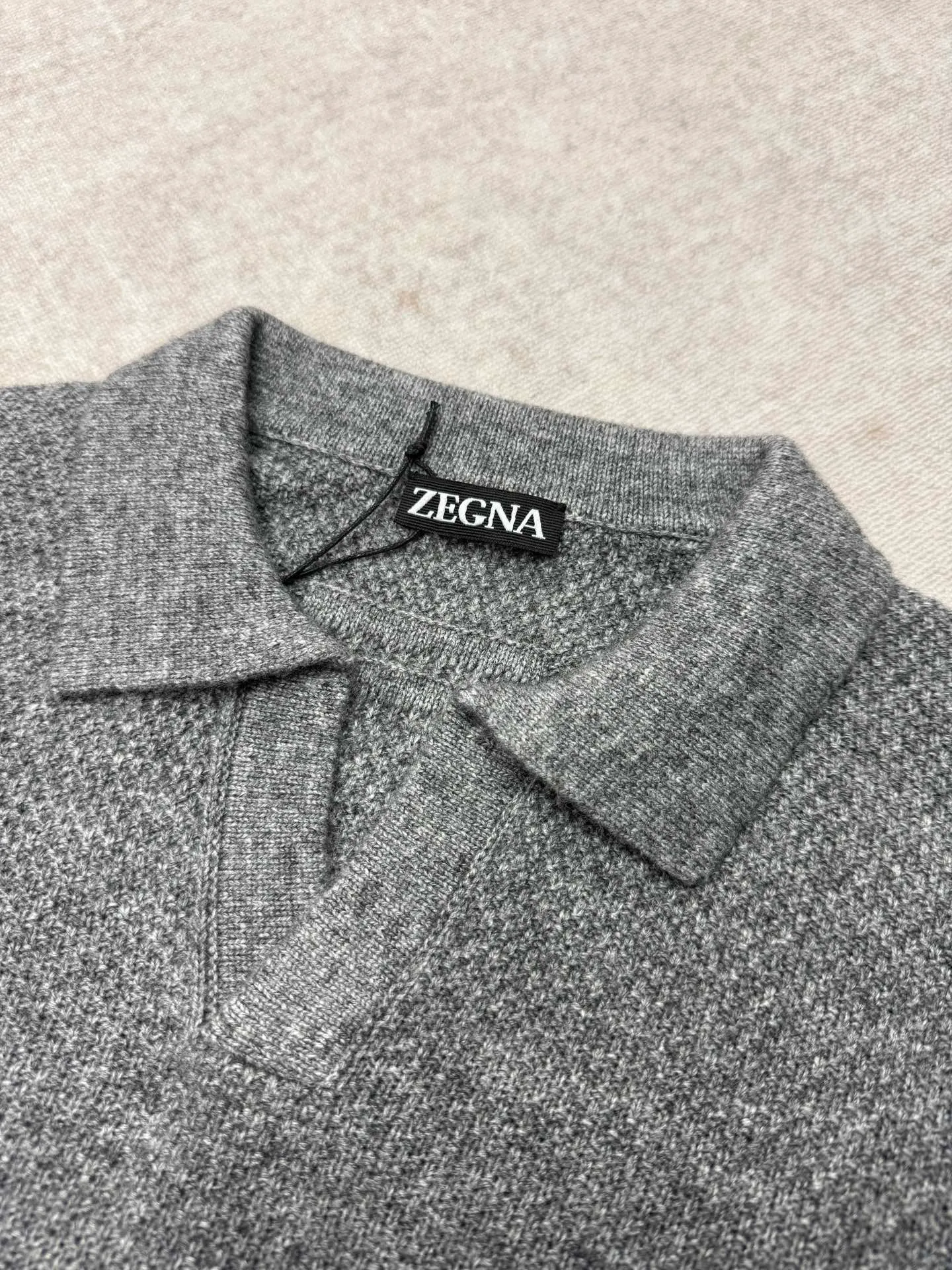 🅿️600 Ermenegildo Zegna 25ss new solid color polo sweater with brown embroidery on the chest. High version code number: 48.50.52.54.56.