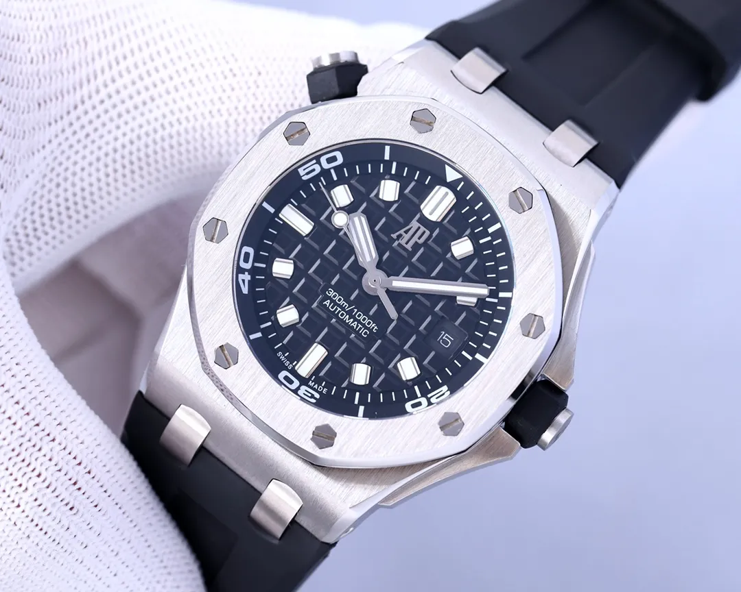 【Top replica】💰3300! Audemars Piguet 15710ST.OO.A002CA.01 Royal Oak Offshore Men's Mechanical Watch Size 42MM14MM Equipped with replica original Cal.3120 fully automatic mechanical movement (top-level Swiss 7750 movement) anti-glare treated sapphire crystal glass Imported 316 stainless steel case with imported rubber strap (first-layer calfskin) original pin buckle People-friendly version, super high quality, super A workmanship, not ordinary goods in the market, good value for money, a must-have artifact for tough guys. After multiple processes of polishing and frosting, the unique octagonal bezel finally expresses sharp and angular lines. Audemars Piguet's entry-level watch is highly recommended! ! ! It took a long time to present the most exquisite watches to all watch lovers, and a pair of original straps will be given as a random gift 🔥Top products, high quality products constantly🔥