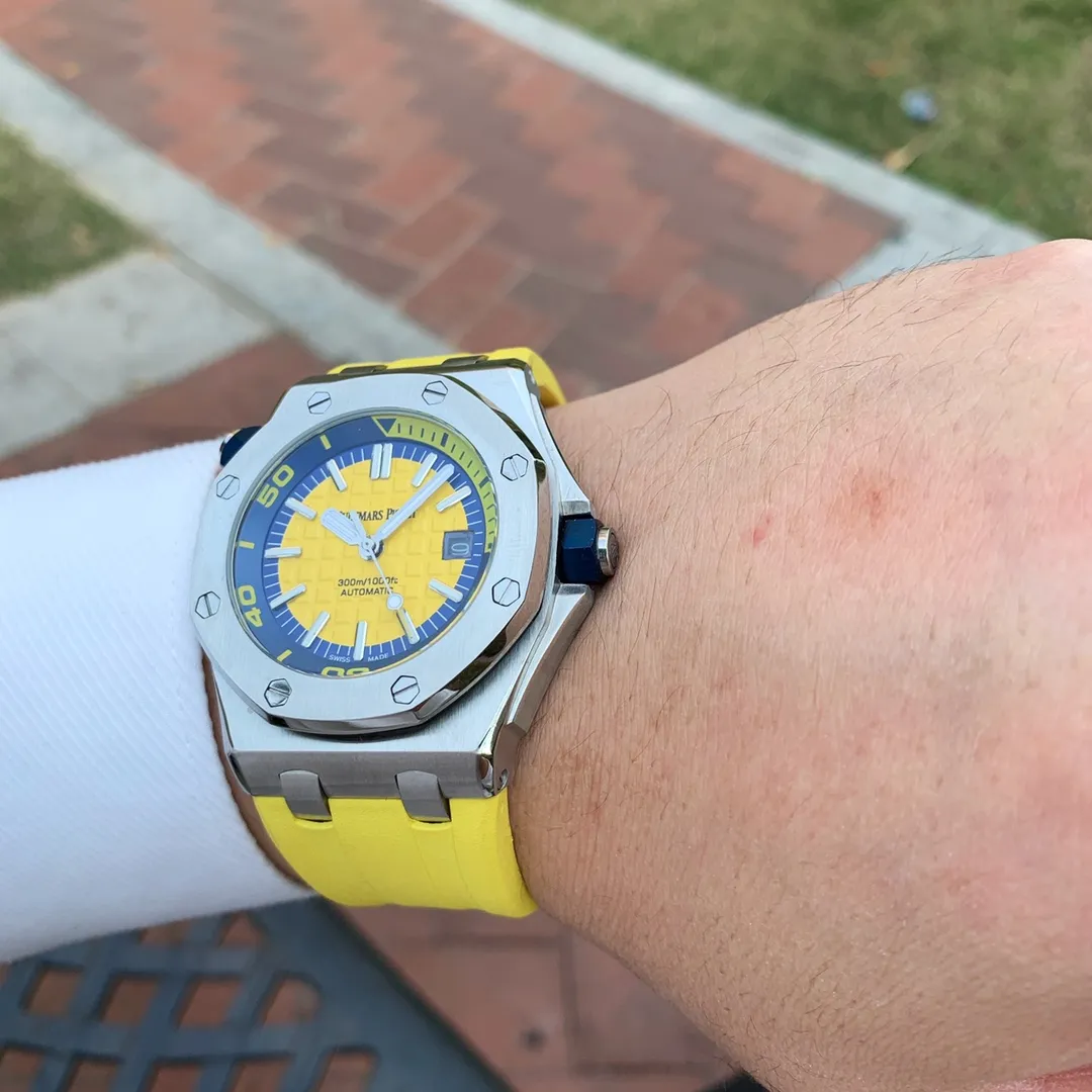 【High-end replica】💰1160! Audemars Piguet-AP AP31406⌚️Model 15703, from the hands of the greatest contemporary watch master (one of them) Zunda, the design is rough and flamboyant. The special octagonal porthole bezel is tightly integrated with the case with 8 hexagonal screws. It is highly recognizable and extremely stable. The black watch handle at 10 o'clock can adjust the digital circle on the face. It has a built-in fully automatic imported Citizen 8215 mechanical movement. 316L42MM watch case 🔥 Top quality products are constantly produced 🔥