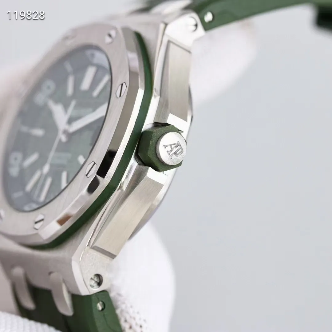 【High-end replica】💰1160! Top replica 💰Private chat! Audemars Piguet Royal Oak Offshore 15710, 15703 watch size 42mmX14.1mm! 1. The strongest case polishing, the best surface, who would give it to me, the cost has skyrocketed, just to get the most likeness; 2. The most user-friendly removable head buffer area to ensure that it matches the original design; 3. The most three-dimensional and neat "biscuit texture" on the disk surface is guaranteed to be exactly the same as the original: 4. The most durable luminous and the most aligned interior Calculate the scale and hit the key points, so you no longer have to worry about it; 5. The closest to the original calendar magnifying glass, with enhanced transparency 6. The strongest sapphire mirror transparent to the senses, and coated with anti-vertigo anti-reflection coating [Movement] adopts 9015 modified AP.CAL.3120 movement, with stable functions and the strongest surface to reshape classics Return of the King [laughing evilly]