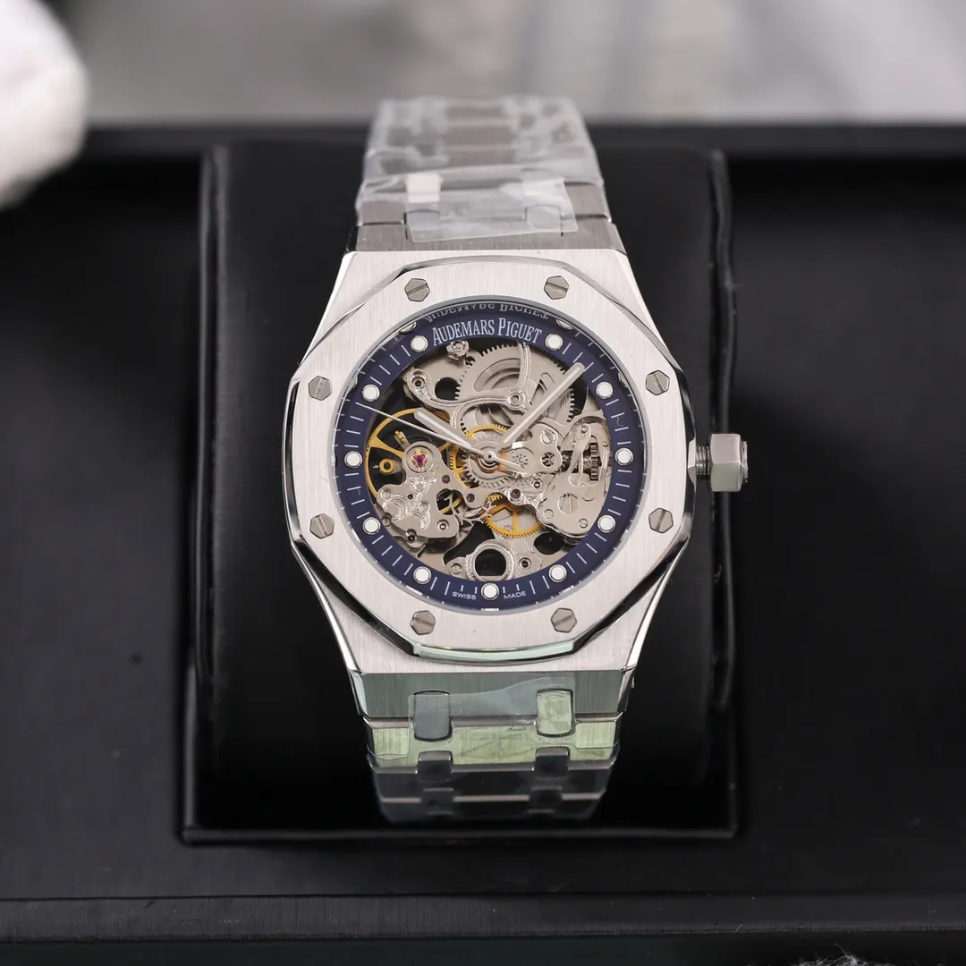 【Customized all-in-one machine】💰1640! Audemars Piguet ‼ ️Royal Oak Offshore Series Anti-glare treated mineral glass Size 42mm*14mm Equipped with AP original pin buckle Equipped with a replica rotor Fully automatic imported 9015 mechanical movement Octagonal brushed steel case with hollow surface Deeply waterproof (authentic model 26470SO.OO.A002CA.01) Super high quality in the market Super A workmanship Cool and domineering A different tough guy🔥Hot recommendation🔥Welcome to reprint!