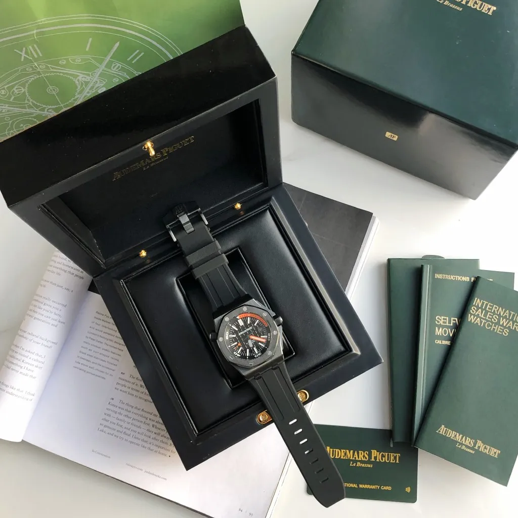 【High-end replica】💰1300! 【Customized all-in-one machine】💰1920! The 2023 heavy new product [color] Audemars Piguet Royal Oak Offshore men's sports watch has the same quality standards as always, with a sapphire mirror, a new Citizen movement, and is deeply waterproof. [Movement] The product still adheres to the high cost performance, using the 💯 brand new original Japanese imported Citizen 9015 all-in-one automatic mechanical movement [Case] ​​The case is made of 316 fine steel Lassa white flawless lines with clear and smooth lines, the octagonal ring mouth is equipped with eight screws and the bezel is bright and eye-catching, size 42mm/12mm [Literal] It adopts a large plaid text, which is bright and contrasting in the sun. [Watch Chain] The big manufacturer simultaneously imported the rubber watch strap with the original large pin buckle!