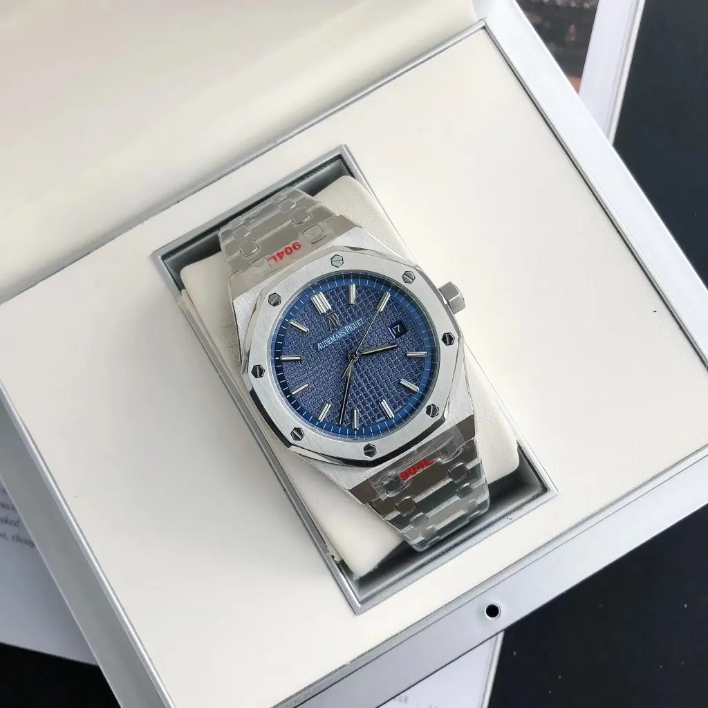 【High-end replica】💰1240! 【Customized all-in-one machine】💰1720! 2022 official synchronized new popular Audemars Piguet Royal Oak series 15500 classic men's watch [wit] [Movement] GD products still adhere to the principle of high cost performance, low price and affordable price, using 💯 brand new original Japanese imported Citizen 9015 automatic mechanical movement with zero repair, and correcting the original movement top [Case] The case is made of 316 stainless steel with flawless white lines and clear and smooth lines. The octagonal ring mouth is equipped with eight screws and the bezel is eye-catching. The size is 41mm/12mm. [Literature] The large plaid text is filled with fluorescent powder, which is bright and contrasting under the sun. The scale is filled with exclusive luminous light, which absorbs light quickly and has high durability. [Bracelet] 316 stainless steel bracelet synchronizes the brushed texture of the case with a three-fold push-button buckle. ⚠️Please look for the exclusive quality of GD products