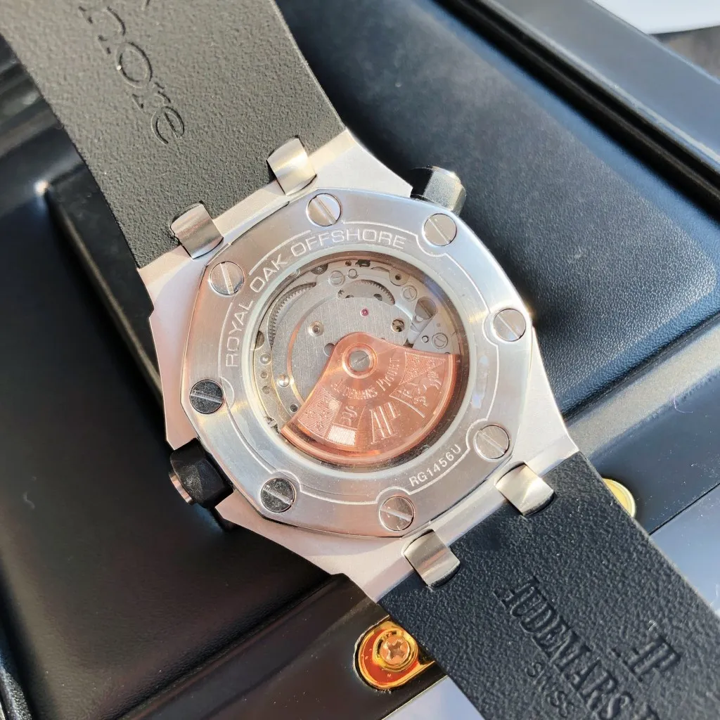 【High-end replica】💰1160! 【Customized all-in-one machine】💰1720! The 2023 heavy new product [color] Audemars Piguet Royal Oak Offshore men's sports watch has the same quality standards as always, with a sapphire mirror, a new Citizen movement, and is deeply waterproof. [Movement] The product still adheres to the high cost performance, using the 💯 brand new original Japanese imported Citizen 9015 all-in-one automatic mechanical movement [Case] ​​The case is made of 316 fine steel Lassa white flawless lines with clear and smooth lines, the octagonal ring mouth is equipped with eight screws and the bezel is bright and eye-catching, size 42mm/12mm [Literal] It adopts a large plaid text, which is bright and contrasting in the sun. [Watch Chain] The big manufacturer simultaneously imported the rubber watch strap with the original large pin buckle!