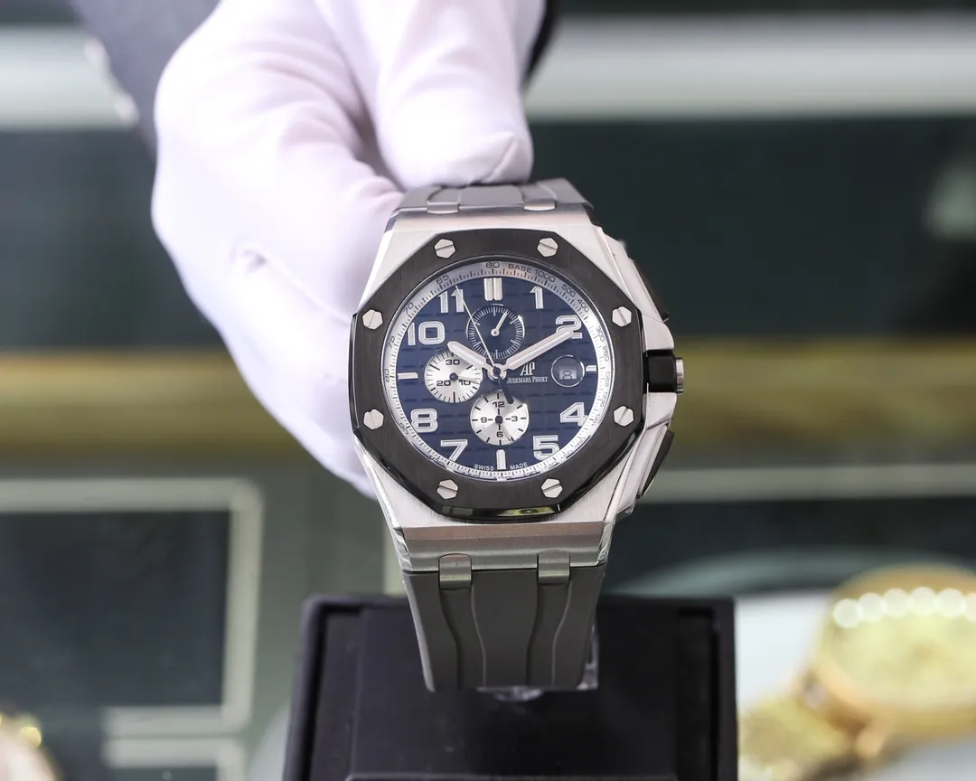 【Foreign Trade Import】💰1960! Audemars Piguet is consistent with the original, super high quality in the market) Audemars Piguet Royal Oak Offshore series, self-winding mechanical movement (upgraded from the original 3120 automatic hammer, closer to the original version), the new dial adopts smoked gradient effect, 316L stainless steel case, ultra-high hardness crystal glass mirror, 100 meters of super waterproof (can be used for diving and swimming) 44mm diameter, 14.4mm thickness is the same as the original version, the dial has Audemars Piguet's exclusive "Méga" Tapisserie" super large plaid decoration, with a strong three-dimensional effect, upgraded super luminous function, the entire case is CNC processed, perfectly restoring the original structure, the strap is made of rubber, the softness is consistent with the original, showing the man's domineering ⚠️Please look for the exclusive quality! Welcome to reprint!