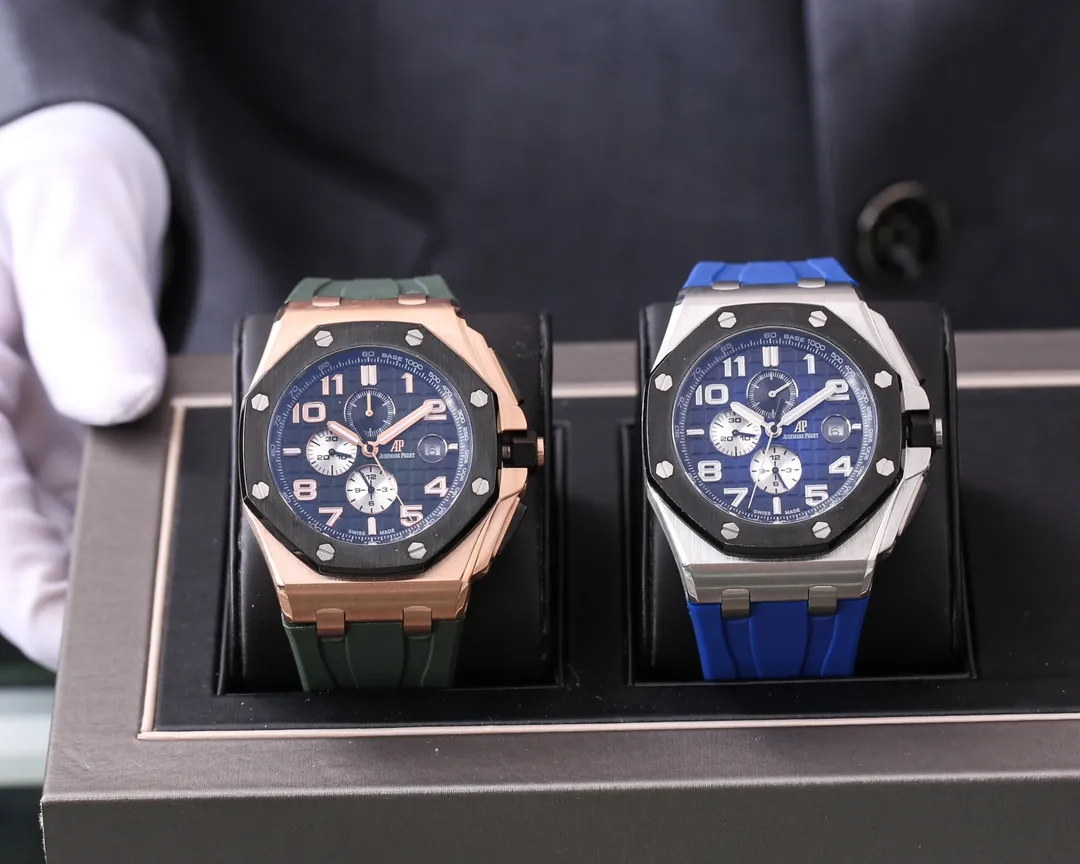 【Foreign Trade Import】💰1960! Audemars Piguet is consistent with the original, super high quality in the market) Audemars Piguet Royal Oak Offshore series, self-winding mechanical movement (upgraded from the original 3120 automatic hammer, closer to the original version), the new dial adopts smoked gradient effect, 316L stainless steel case, ultra-high hardness crystal glass mirror, 100 meters of super waterproof (can be used for diving and swimming) 44mm diameter, 14.4mm thickness is the same as the original version, the dial has Audemars Piguet's exclusive "Méga" Tapisserie" super large plaid decoration, with a strong three-dimensional effect, upgraded super luminous function, the entire case is CNC processed, perfectly restoring the original structure, the strap is made of rubber, the softness is consistent with the original, showing the man's domineering ⚠️Please look for the exclusive quality! Welcome to reprint!