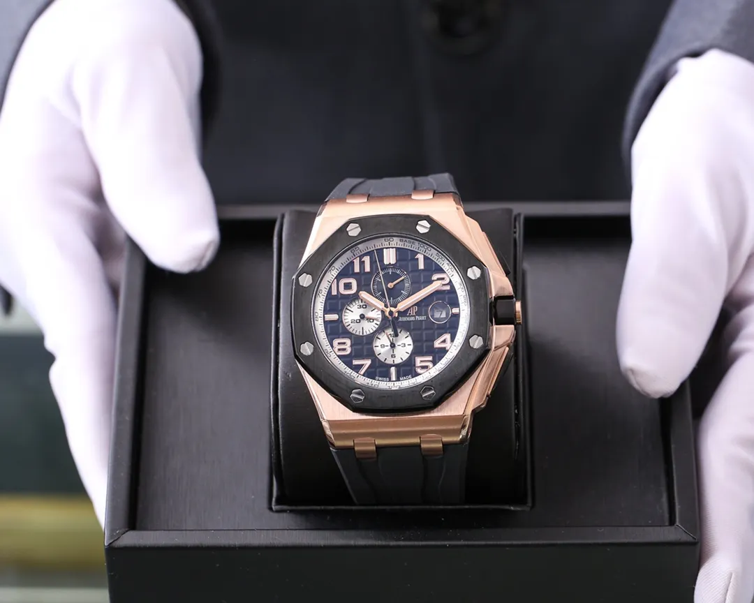 【Foreign Trade Import】💰1960! Audemars Piguet is consistent with the original, super high quality in the market) Audemars Piguet Royal Oak Offshore series, self-winding mechanical movement (upgraded from the original 3120 automatic hammer, closer to the original version), the new dial adopts smoked gradient effect, 316L stainless steel case, ultra-high hardness crystal glass mirror, 100 meters of super waterproof (can be used for diving and swimming) 44mm diameter, 14.4mm thickness is the same as the original version, the dial has Audemars Piguet's exclusive "Méga" Tapisserie" super large plaid decoration, with a strong three-dimensional effect, upgraded super luminous function, the entire case is CNC processed, perfectly restoring the original structure, the strap is made of rubber, the softness is consistent with the original, showing the man's domineering ⚠️Please look for the exclusive quality! Welcome to reprint!