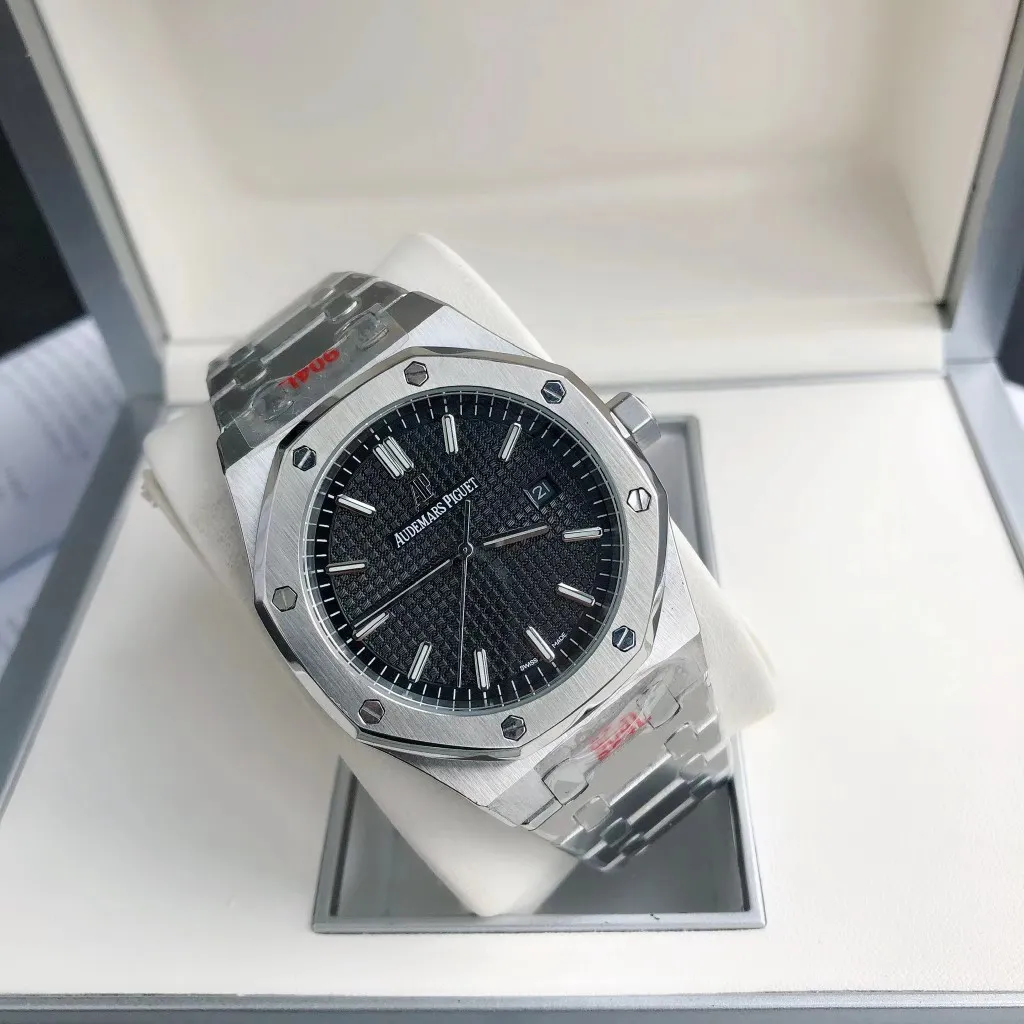 【High-end replica】💰1240! 【Customized all-in-one machine】💰1720! 2022 official synchronized new popular Audemars Piguet Royal Oak series 15500 classic men's watch [wit] [Movement] GD products still adhere to the principle of high cost performance, low price and affordable price, using 💯 brand new original Japanese imported Citizen 9015 automatic mechanical movement with zero repair, and correcting the original movement top [Case] The case is made of 316 stainless steel with flawless white lines and clear and smooth lines. The octagonal ring mouth is equipped with eight screws and the bezel is eye-catching. The size is 41mm/12mm. [Literature] The large plaid text is filled with fluorescent powder, which is bright and contrasting under the sun. The scale is filled with exclusive luminous light, which absorbs light quickly and has high durability. [Bracelet] 316 stainless steel bracelet synchronizes the brushed texture of the case with a three-fold push-button buckle. ⚠️Please look for the exclusive quality of GD products