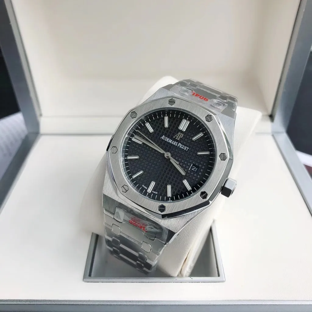 【High-end replica】💰1240! 【Customized all-in-one machine】💰1720! 2022 official synchronized new popular Audemars Piguet Royal Oak series 15500 classic men's watch [wit] [Movement] GD products still adhere to the principle of high cost performance, low price and affordable price, using 💯 brand new original Japanese imported Citizen 9015 automatic mechanical movement with zero repair, and correcting the original movement top [Case] The case is made of 316 stainless steel with flawless white lines and clear and smooth lines. The octagonal ring mouth is equipped with eight screws and the bezel is eye-catching. The size is 41mm/12mm. [Literature] The large plaid text is filled with fluorescent powder, which is bright and contrasting under the sun. The scale is filled with exclusive luminous light, which absorbs light quickly and has high durability. [Bracelet] 316 stainless steel bracelet synchronizes the brushed texture of the case with a three-fold push-button buckle. ⚠️Please look for the exclusive quality of GD products