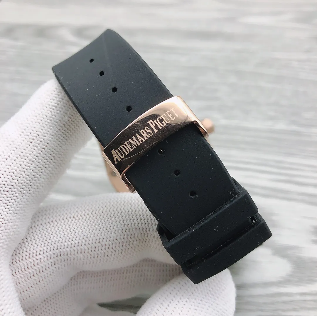 【Foreign trade import】💰1240! AP Audemars Piguet Royal Oak Type: Men's top watch 🎮 RP2 Movement: three-hand mechanical movement Case: 316L stainless steel case Mirror: mineral strengthened glass 🎮Belt: steel strap, Sanjie extraordinary, showing the charm of men Size: diameter 44mm, thickness 12mm 🎮SJ carefully selects ultra-real pictures for you to give you a super-real picture experience
