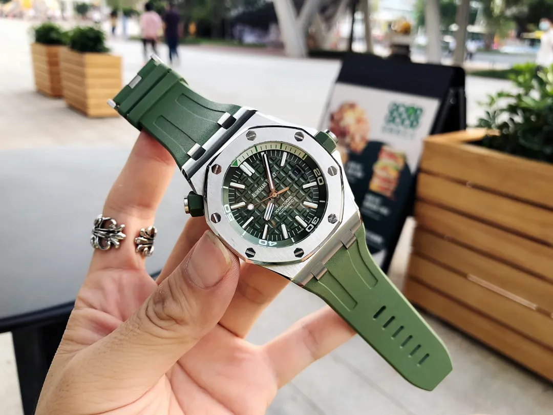 【High-end replica】💰1160! Audemars Piguet. 15710ST.OO.A002CA.01 Royal Oak Offshore Men's Mechanical Watch, size 42MM14MM, equipped with replica original Cal.3⃣1⃣2⃣0⃣ fully automatic mechanical movement, anti-glare treated sapphire💎 crystal glass, imported 316 stainless steel Ao case, equipped with imported rubber strap (original pin buckle) Friendly version, super high quality, superb workmanship, not a common product in the market, a must-have artifact for tough guys. After multiple processes of polishing and frosting, the unique octagonal bezel finally expresses sharp and angular lines. Audemars Piguet’s entry-level watch is highly recommended! ! ! It took a long time to present the most exquisite watch to all watch lovers!