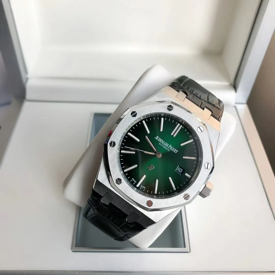 【High-end replica】💰1240! 【Customized all-in-one machine】💰1720! 2022 new popular Audemars Piguet Royal Oak series 15202 men's watch, the green dial will surprise you [Wit] [Movement] GD products still adhere to the principle of high cost performance, low price and affordable price, using 💯 brand new original Japanese imported Citizen 8215 automatic mechanical movement with zero repair, and correct the original movement top [Case] The case is made of 316 stainless steel with flawless white lines and clear and smooth lines. The octagonal ring mouth is equipped with eight screws and the bezel is eye-catching. The size is 41mm/12mm. [Literature] The large plaid text is filled with fluorescent powder, which is bright and contrasting under the sun. The scale is filled with exclusive luminous light, which absorbs light quickly and has high durability. [Bracelet] 316 stainless steel bracelet synchronizes the brushed texture of the case with a three-fold push-button buckle. ⚠️Please look for the exclusive quality of GD products