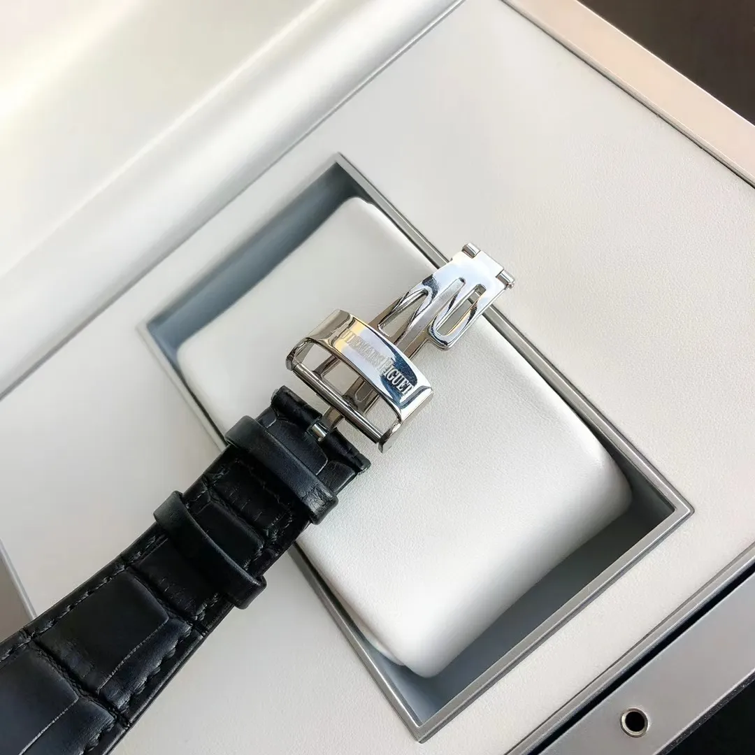 【High-end replica】💰1240! 【Customized all-in-one machine】💰1720! 2022 new popular Audemars Piguet Royal Oak series 15202 men's watch, the green dial will surprise you [Wit] [Movement] GD products still adhere to the principle of high cost performance, low price and affordable price, using 💯 brand new original Japanese imported Citizen 8215 automatic mechanical movement with zero repair, and correct the original movement top [Case] The case is made of 316 stainless steel with flawless white lines and clear and smooth lines. The octagonal ring mouth is equipped with eight screws and the bezel is eye-catching. The size is 41mm/12mm. [Literature] The large plaid text is filled with fluorescent powder, which is bright and contrasting under the sun. The scale is filled with exclusive luminous light, which absorbs light quickly and has high durability. [Bracelet] 316 stainless steel bracelet synchronizes the brushed texture of the case with a three-fold push-button buckle. ⚠️Please look for the exclusive quality of GD products