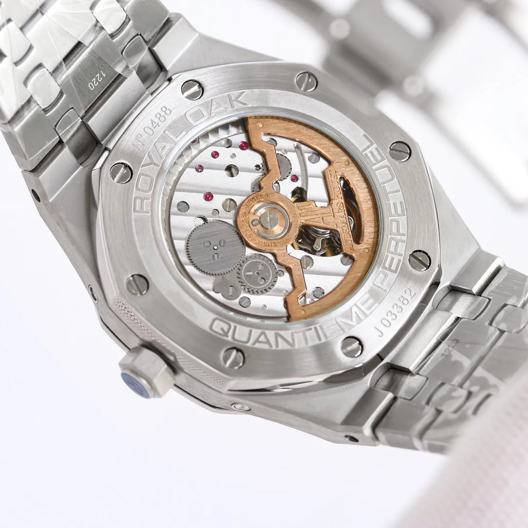 The fusion of quality and beauty! AP Audemars Piguet Royal Oak 26574ST series men's watch! A perfect and personalized experience! 1⃣️Diameter 41MM! 2⃣️ Equipped with a customized version of Cal.5134 movement, which perfectly restores functions! 3⃣️All functions such as calendar, day of the week, month, moon phase, etc. are all real functions and can be used normally. (Steel belt, tape, and belt models are optional) 3⃣️The watch case is made of 316L fine steel, and the entire case is CNC-processed with high precision, and the density is consistent with the original!           4⃣️The entire text is perfectly presented according to the original color! 5⃣️A three-piece set of shell cover, shell and bottom cover. The overall angle perfectly reflects the drawing process and the fusion of quality and beauty!