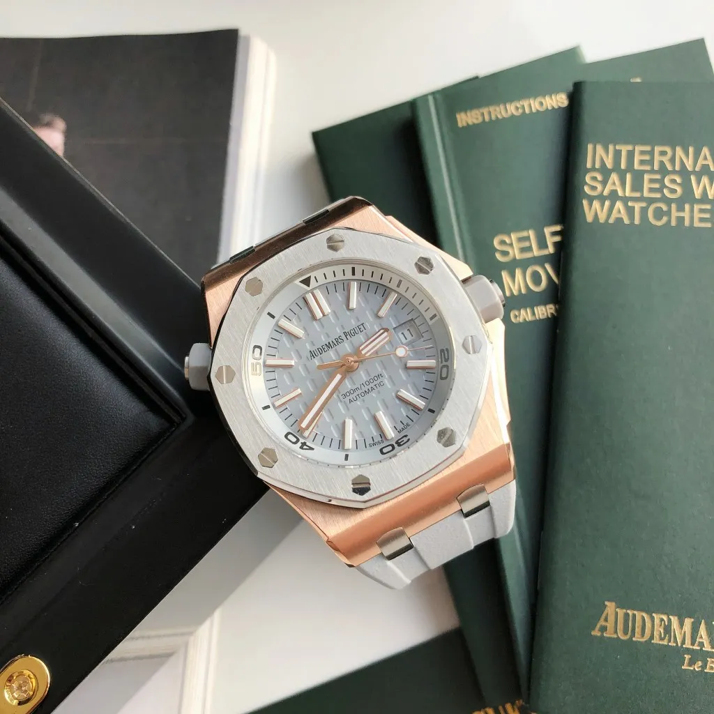 【High-end replica】💰1300! 【Customized all-in-one machine】💰1920! The 2023 heavy new product [color] Audemars Piguet Royal Oak Offshore men's sports watch has the same quality standards as always, with a sapphire mirror, a new Citizen movement, and is deeply waterproof. [Movement] The product still adheres to the high cost performance, using the 💯 brand new original Japanese imported Citizen 9015 all-in-one automatic mechanical movement [Case] ​​The case is made of 316 fine steel Lassa white flawless lines with clear and smooth lines, the octagonal ring mouth is equipped with eight screws and the bezel is bright and eye-catching, size 42mm/12mm [Literal] It adopts a large plaid text, which is bright and contrasting in the sun. [Watch Chain] The big manufacturer simultaneously imported the rubber watch strap with the original large pin buckle!