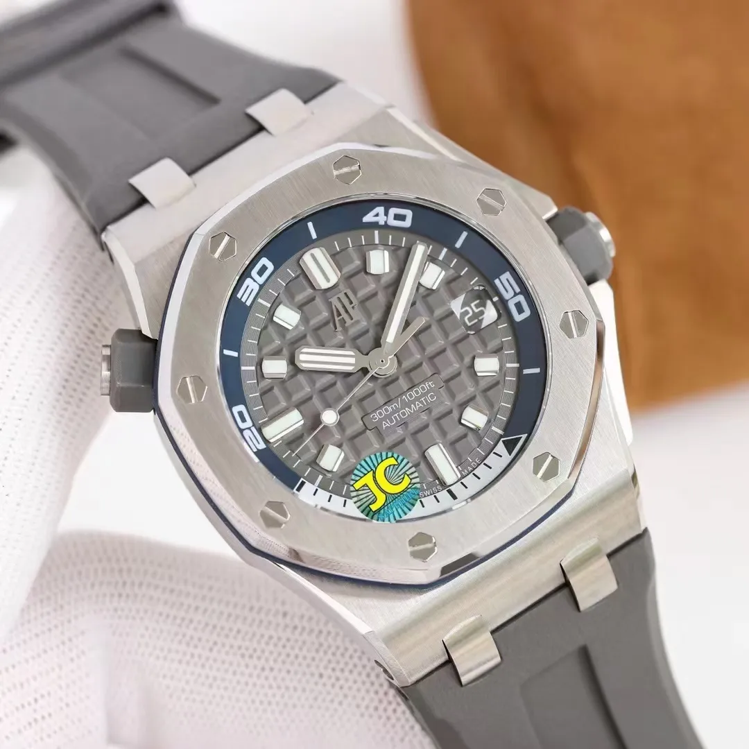 【High-end replica】💰1160! Top replica 💰Private chat! AP Audemars Piguet 15720V2 version watch size 42mmX14.2! 1⃣️The watch case is made of stainless steel, with anti-glare sapphire crystal glass and case back, black ceramic screw-in crown, and all data materials are scanned and benchmarked with genuine products. 2⃣️The movement adopts Japan's brand new 4308 self-winding movement modified from 9015, which has stable running time and no after-sales worries. 3⃣️The exclusive and strongest movement plywood is polished to make it more three-dimensional. Brand new specially adjusted color of the top piece 4⃣️Upgraded version of the head piece, the appearance is restored to the original one! 5⃣️The dial is engraved with oversized plaid decoration, with fluorescent three-dimensional time scales and Royal Oak hands, and a black rotating inner bezel with a beige 0 to 15 minute zone. 6⃣️It is filled with imported luminous light, the most durable luminous light and the most uniform internal scale. 7⃣️Original consistent magnifying glass calendar window, super transparency 8⃣️The watch strap adopts the latest imported rubber strap that is molded. Both the texture and quality are consistent with the original, and the texture is more advanced. The function is accurate and stable, and the appearance is scanned with original data!