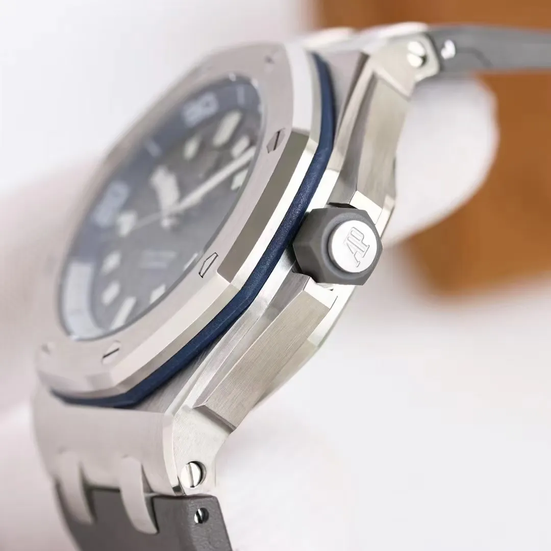 【High-end replica】💰1160! Top replica 💰Private chat! AP Audemars Piguet 15720V2 version watch size 42mmX14.2! 1⃣️The watch case is made of stainless steel, with anti-glare sapphire crystal glass and case back, black ceramic screw-in crown, and all data materials are scanned and benchmarked with genuine products. 2⃣️The movement adopts Japan's brand new 4308 self-winding movement modified from 9015, which has stable running time and no after-sales worries. 3⃣️The exclusive and strongest movement plywood is polished to make it more three-dimensional. Brand new specially adjusted color of the top piece 4⃣️Upgraded version of the head piece, the appearance is restored to the original one! 5⃣️The dial is engraved with oversized plaid decoration, with fluorescent three-dimensional time scales and Royal Oak hands, and a black rotating inner bezel with a beige 0 to 15 minute zone. 6⃣️It is filled with imported luminous light, the most durable luminous light and the most uniform internal scale. 7⃣️Original consistent magnifying glass calendar window, super transparency 8⃣️The watch strap adopts the latest imported rubber strap that is molded. Both the texture and quality are consistent with the original, and the texture is more advanced. The function is accurate and stable, and the appearance is scanned with original data!