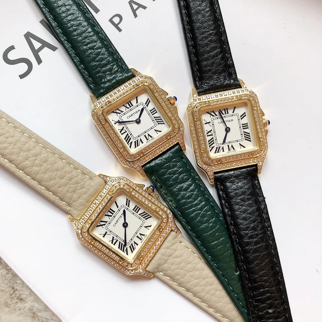 【Foreign trade import】💰1240! Cartier Panthère de Cartier cheetah watch, gorgeous and unruly, is the aesthetic style conveyed by Panthère de Cartier cheetah. Its lines are smooth, charming, soft and docile on the wrist, as if dancing on the skin. The unique shape highlights a mature, elegant, confident and attractive female image. The case is one-piece, 27mm medium size, equipped with original Swiss quartz movement, 316L stainless steel case, crown set with a synthetic blue spinel, silver-plated dial, sword-shaped blue steel hands