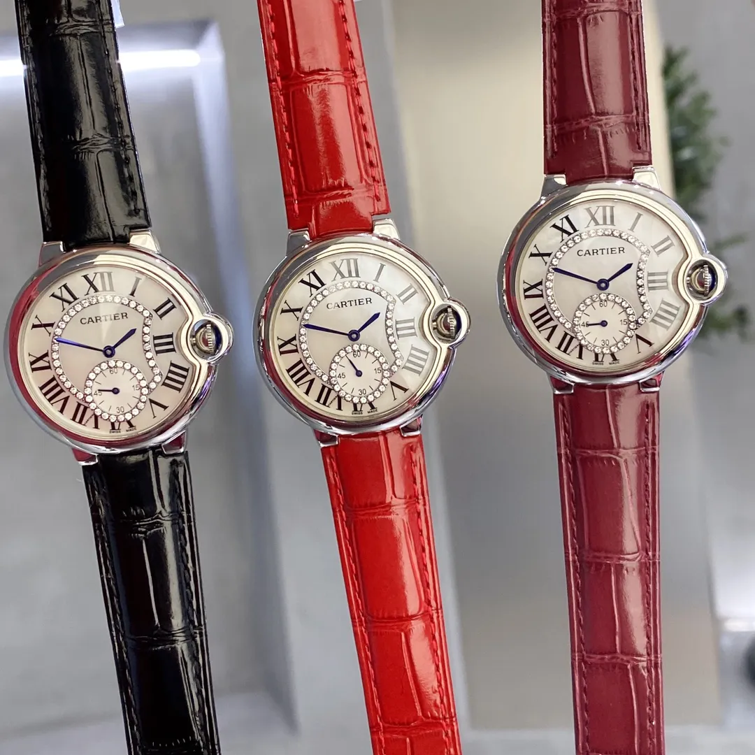 【High-end replica】💰1160! Cartier women's watch High-end limited edition, luxurious and noble temperament, it has to be [love], Cartier women's blue balloon luxury series, quartz watches are shipped in the same color [color], the sun, moon and stars are displayed in a large frame, the starry sky is running, time flows, special process cutting diamonds 💎 inlaid ring, personality, perfect, equipped with original imported quartz movement, accurate travel time, Cartier original snap buckle, diameter 36mm, thickness 8mm "Please look for the exclusive background to shoot the details"
