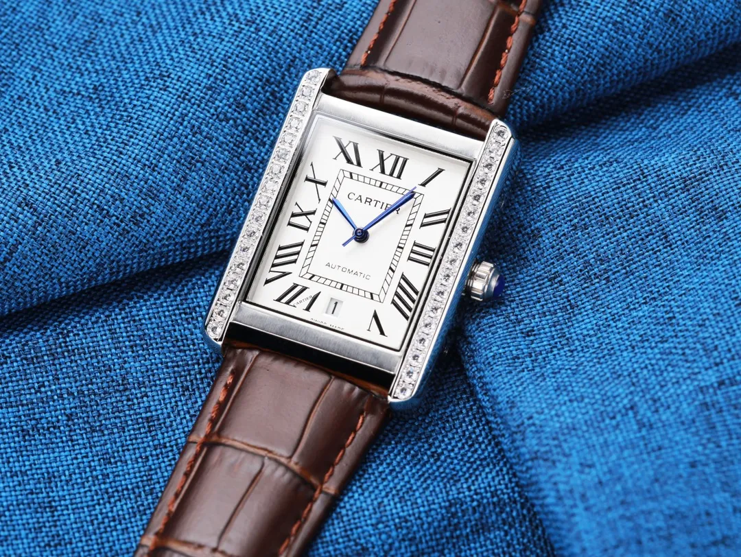 【High-end replica】💰1300! Other qualities 💰Private chat! Cartier ⌚️CARTIER Tank Series Men's Mechanical Watch 💯 Brand new Citizen 8215 automatic mechanical movement, accurate travel time, 🅾️reworked 💯 316L stainless steel case with imitation machine workmanship, case size 31*41 💯 Anti-scratch sapphire glass mirror 💯 Crocodile pattern cowhide or frosted cowhide strap optional, with original folding buckle! Welcome to reprint! (Focus on original new machines) Don’t forget the original intention ~, JH...!