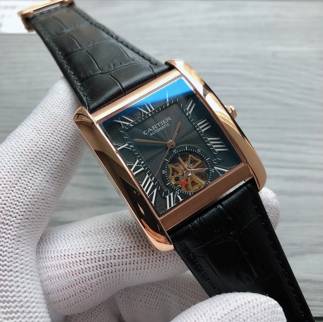 【Foreign Trade Import】💰1440! Cartier 🎮X1 fine men's watch, classic three-hand design, noble atmosphere, gentlemanly style, excellent quality, hot selling all over the city. Adopting a fully automatic mechanical movement, 🎮 top-grade 316 stainless steel case, imported calfskin strap, super mineral mirror, size 38*12 🎮 Sanjie exquisitely recommends men’s fully automatic mechanical watch SJ carefully creates ultra-realistic photo shoots for you