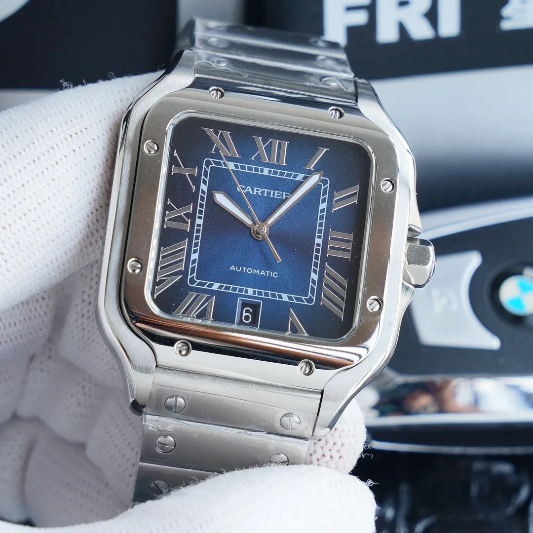 【High-end replica】💰1300! 【Customized all-in-one machine】💰1920! 【Top Replica】💰3700! Cartier's new Santos is a wonderful interpretation of the classic! Authentic mold opening, [Movement] adopts the Swiss 2824 self-winding movement, which is widely respected in the replica industry, with a diameter of 39.8×47.5×9.08, 316L stainless steel strap, sapphire mirror, 200 meters waterproof, top replica! A sincere work to create your own DNA. Welcome friends from all walks of life to taste it! Please look for the exclusive quality, this picture is a top replica real shot!
