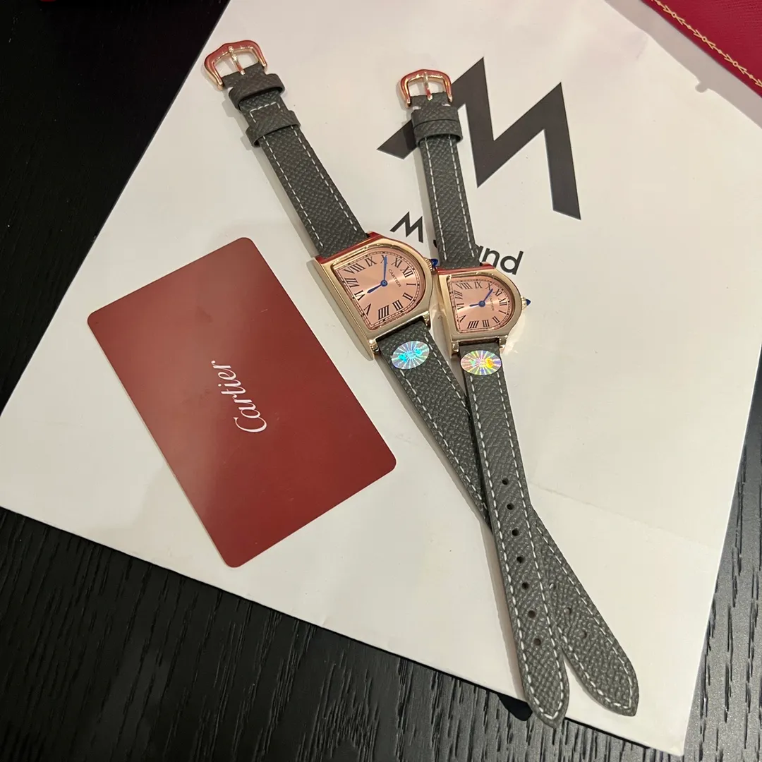 [High-end replica] 💰1120 each! Cartier clock series. The history of the Cartier Cloche watch can be traced back to 1920, and it is one of Cartier's least produced series of works. The watch gets its name from the peculiar shape of the case - it looks like a "desktop bell" when placed horizontally, and Cloche means "bell" in French. This special shape allows the case to stand on the table like a mini clock. Size large 30 mm small 24 mm