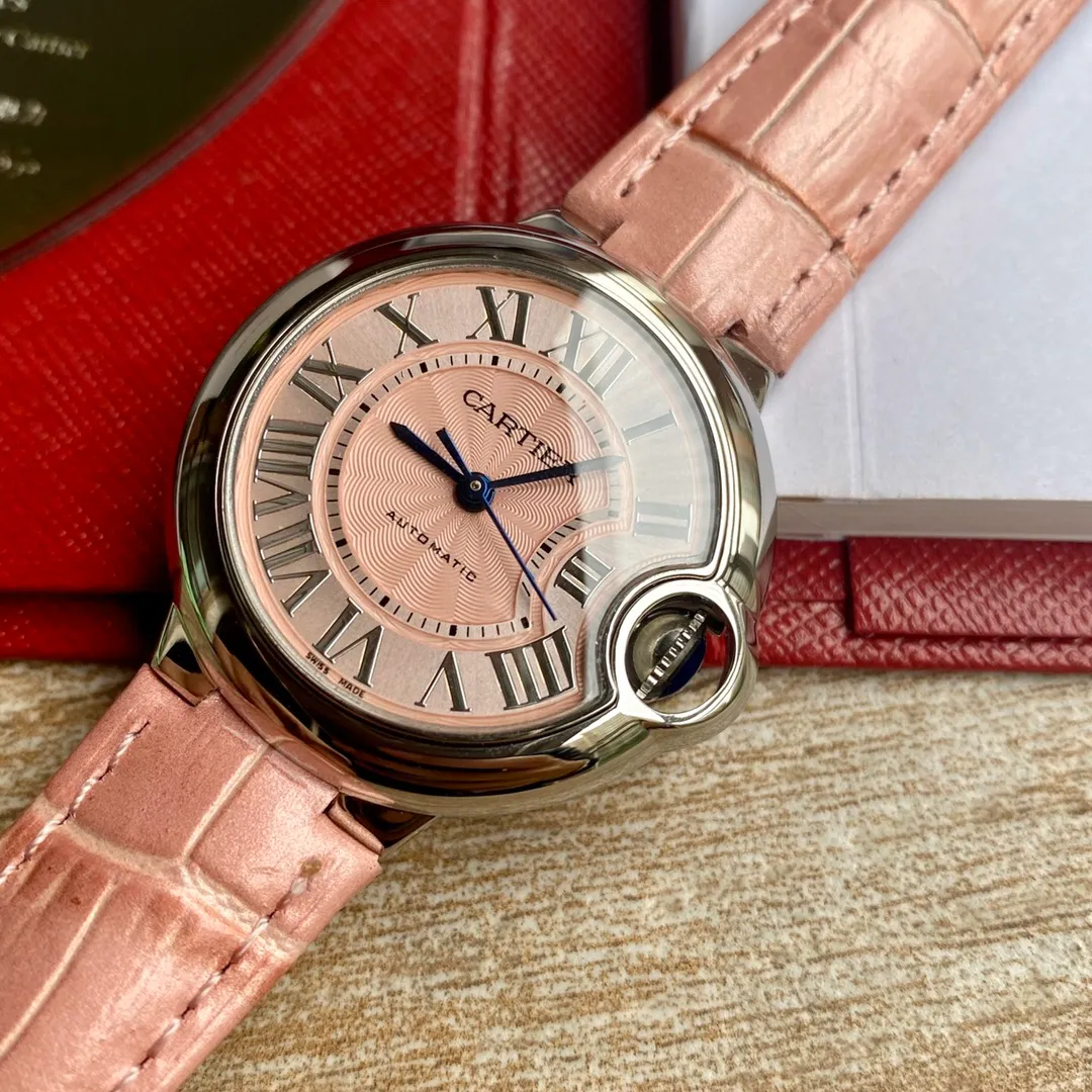 【High-end replica】💰1720! Cartier mechanical blue balloon, 33mm dial, please distinguish this from mechanical, mechanical, mechanical! Swiss imported ETA2671 movement, non-domestic performance ratio! The cost of machinery is many times higher than that of quartz, and the profit is not as good as that of quartz. But out of sentiment, after seeing various versions on the market, I decided to make the best version. It took more than half a year to search for original parts and movements, and I only came up with nearly a hundred of them! The next shipment will have to wait another half a year! The sapphire mirror dial, the deep blue spinel found throughout the factory and the original movement, the American alligator leather strap is the perfect heavyweight piece! So the details can stand up to careful consideration!