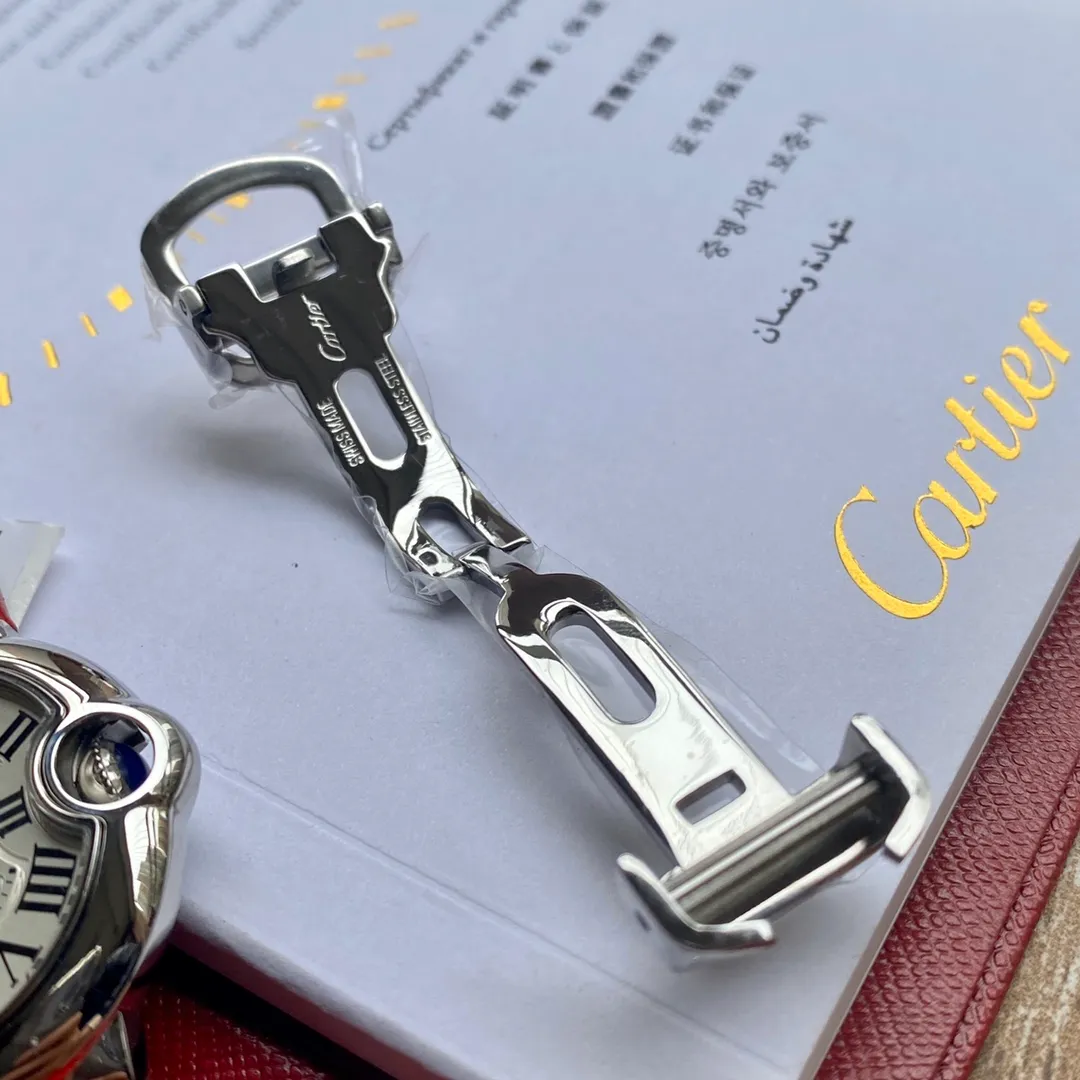 【High-end replica】💰1720! Cartier mechanical blue balloon, 33mm dial, please distinguish this from mechanical, mechanical, mechanical! Swiss imported ETA2671 movement, non-domestic performance ratio! The cost of machinery is many times higher than that of quartz, and the profit is not as good as that of quartz. But out of sentiment, after seeing various versions on the market, I decided to make the best version. It took more than half a year to search for original parts and movements, and I only came up with nearly a hundred of them! The next shipment will have to wait another half a year! The sapphire mirror dial, the deep blue spinel found throughout the factory and the original movement, the American alligator leather strap is the perfect heavyweight piece! So the details can stand up to careful consideration!