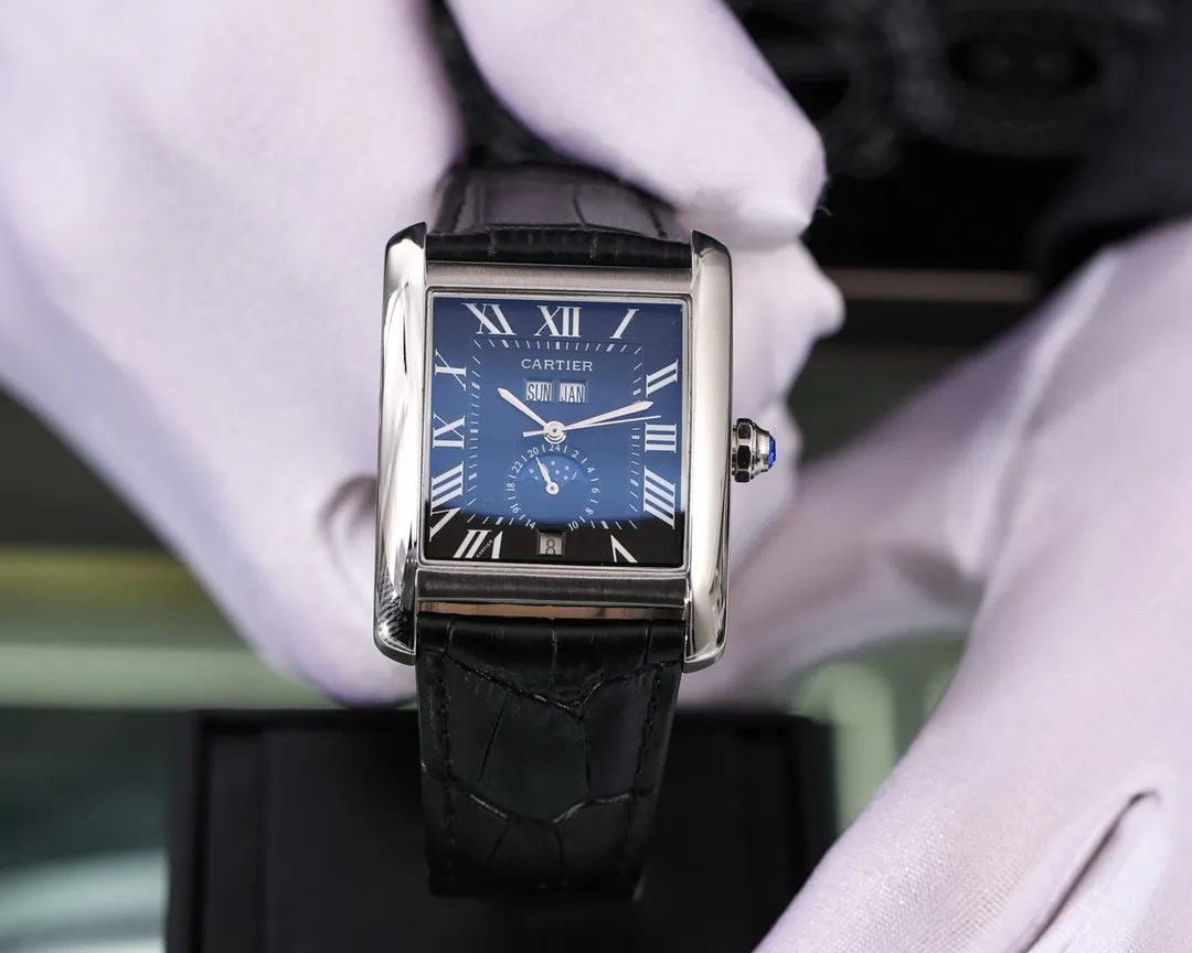 【Foreign Trade Import】💰1520! 2021 hot tank series, classic style, Chinese size! Brand: Cartier🎈Hot-selling model🎈🔥Unique and charming perpetual calendar🏆🏆 Type: Fine men's watch (exquisite workmanship) Strap: Genuine cowhide strap (very comfortable) Movement: Multi-functional fully automatic mechanical movement of the old Shanghai factory🔥🔥 (very stable) Quality assurance🎈🎈very stable🎈🎈Swiss flower washing process🎈🎈 Mirror surface: mineral-strengthened glass Highly transparent Really moving Classic and timeless Excellent quality High cost performance🔥🔥 Size: 41m in diameter and 12mm thick Hot on the market! Welcome to reprint!
