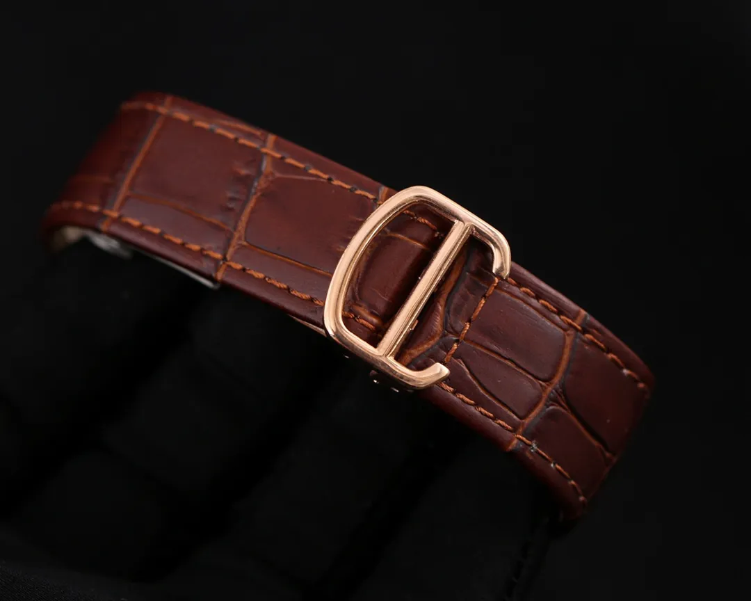 【Foreign Trade Import】💰1520! 2021 hot tank series, classic style, Chinese size! Brand: Cartier🎈Hot-selling model🎈🔥Unique and charming perpetual calendar🏆🏆 Type: Fine men's watch (exquisite workmanship) Strap: Genuine cowhide strap (very comfortable) Movement: Multi-functional fully automatic mechanical movement of the old Shanghai factory🔥🔥 (very stable) Quality assurance🎈🎈very stable🎈🎈Swiss flower washing process🎈🎈 Mirror surface: mineral-strengthened glass Highly transparent Really moving Classic and timeless Excellent quality High cost performance🔥🔥 Size: 41m in diameter and 12mm thick Hot on the market! Welcome to reprint!